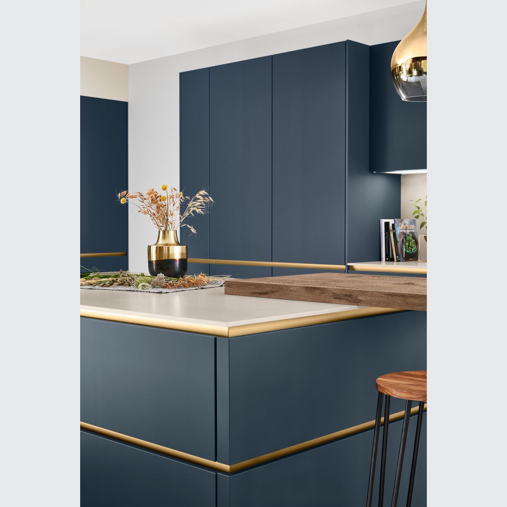 Easytouch Ultramatt Lacquered Kitchen Cabinetry gallery detail image