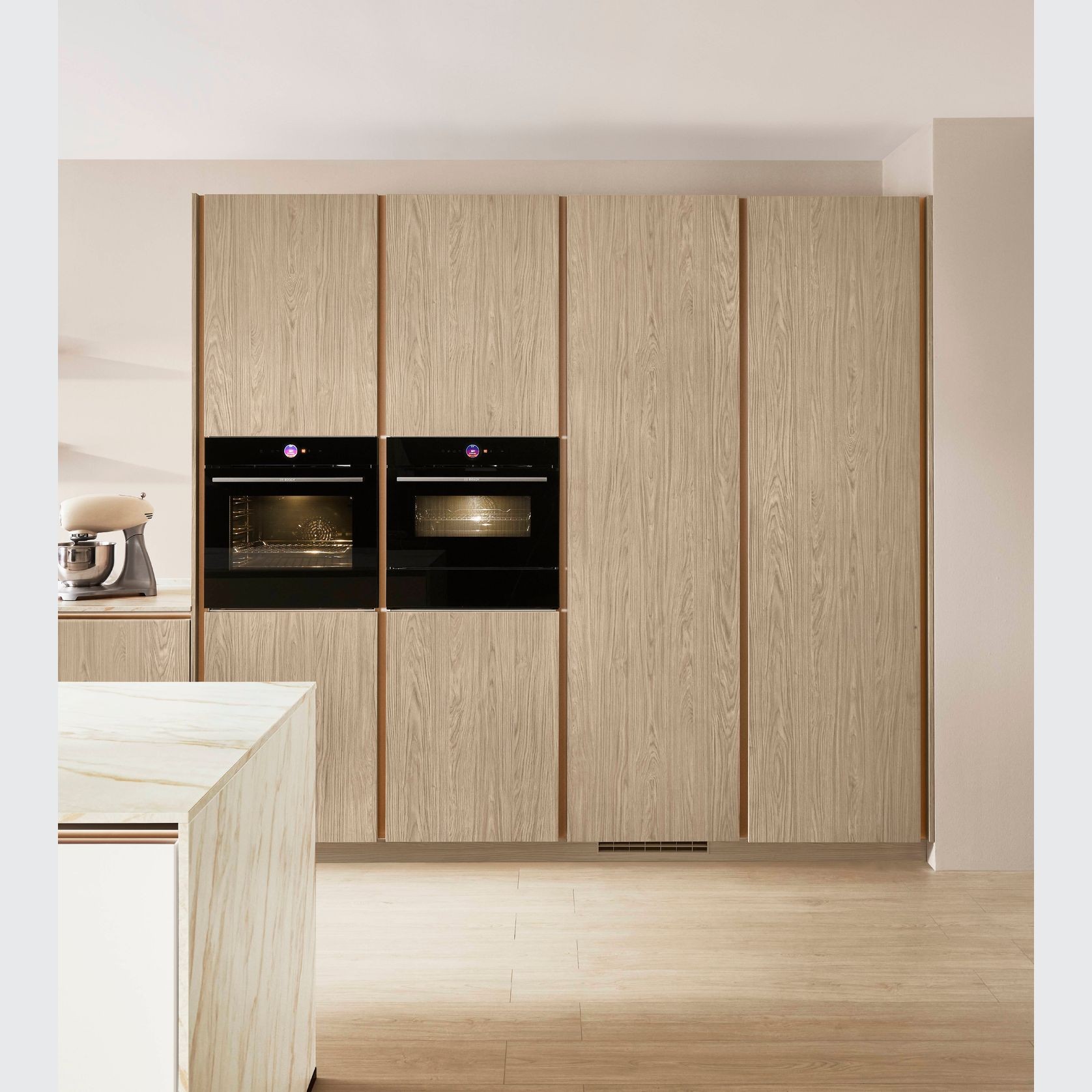 Como Oak Laminate Cabinetry gallery detail image