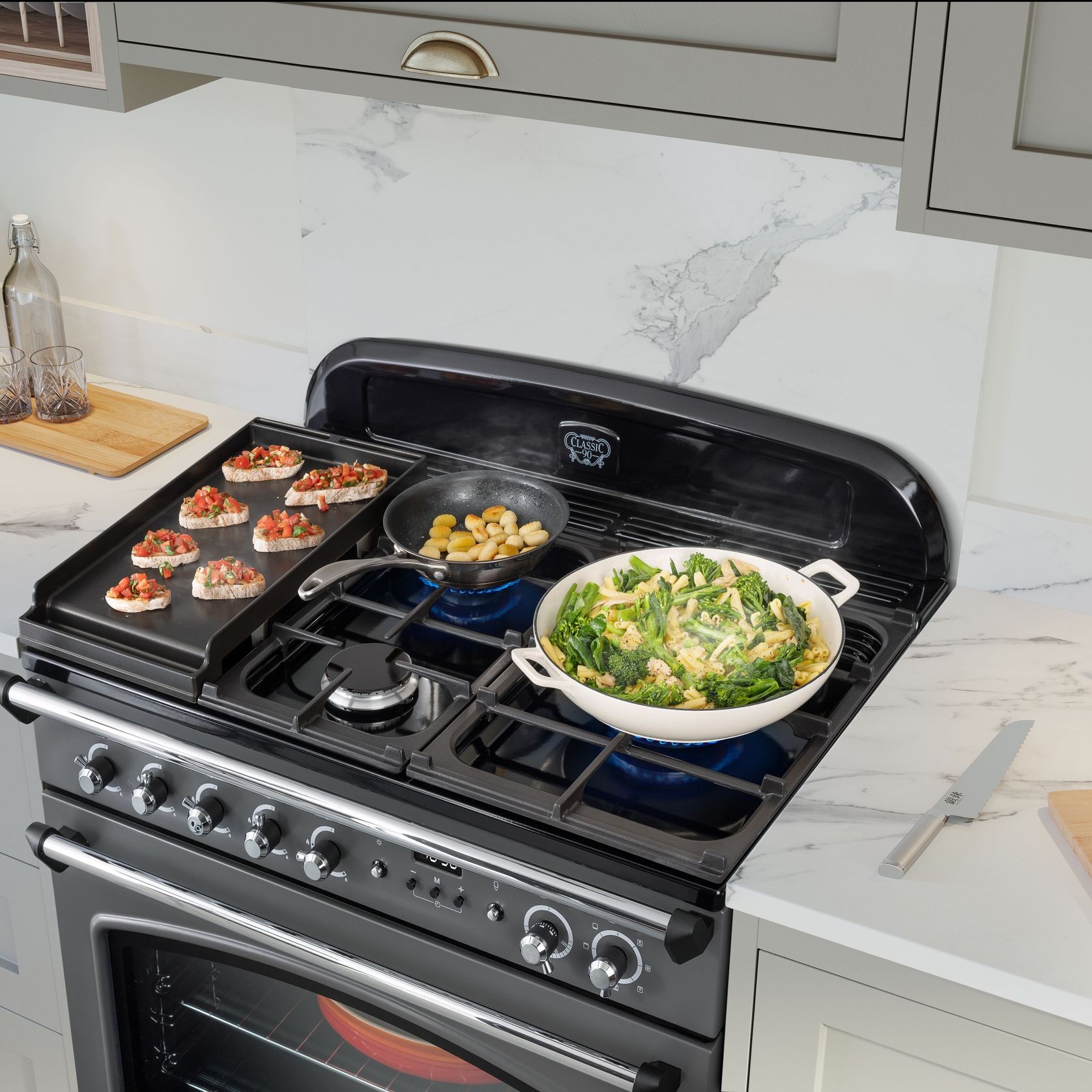 Falcon Classic FX 90cm Dual Fuel Range Cooker gallery detail image