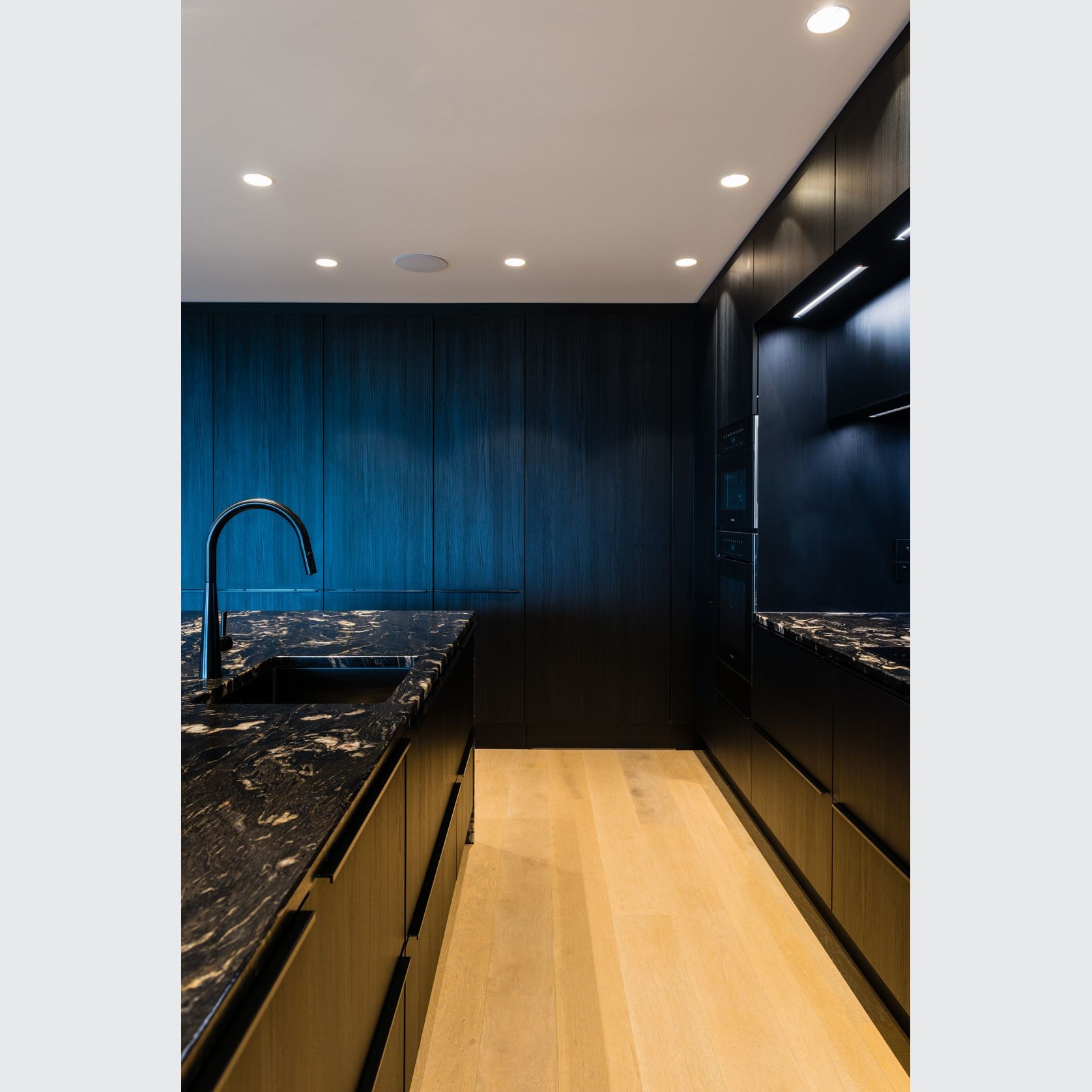Selva Virginia Oak Kitchen Cabinetry gallery detail image