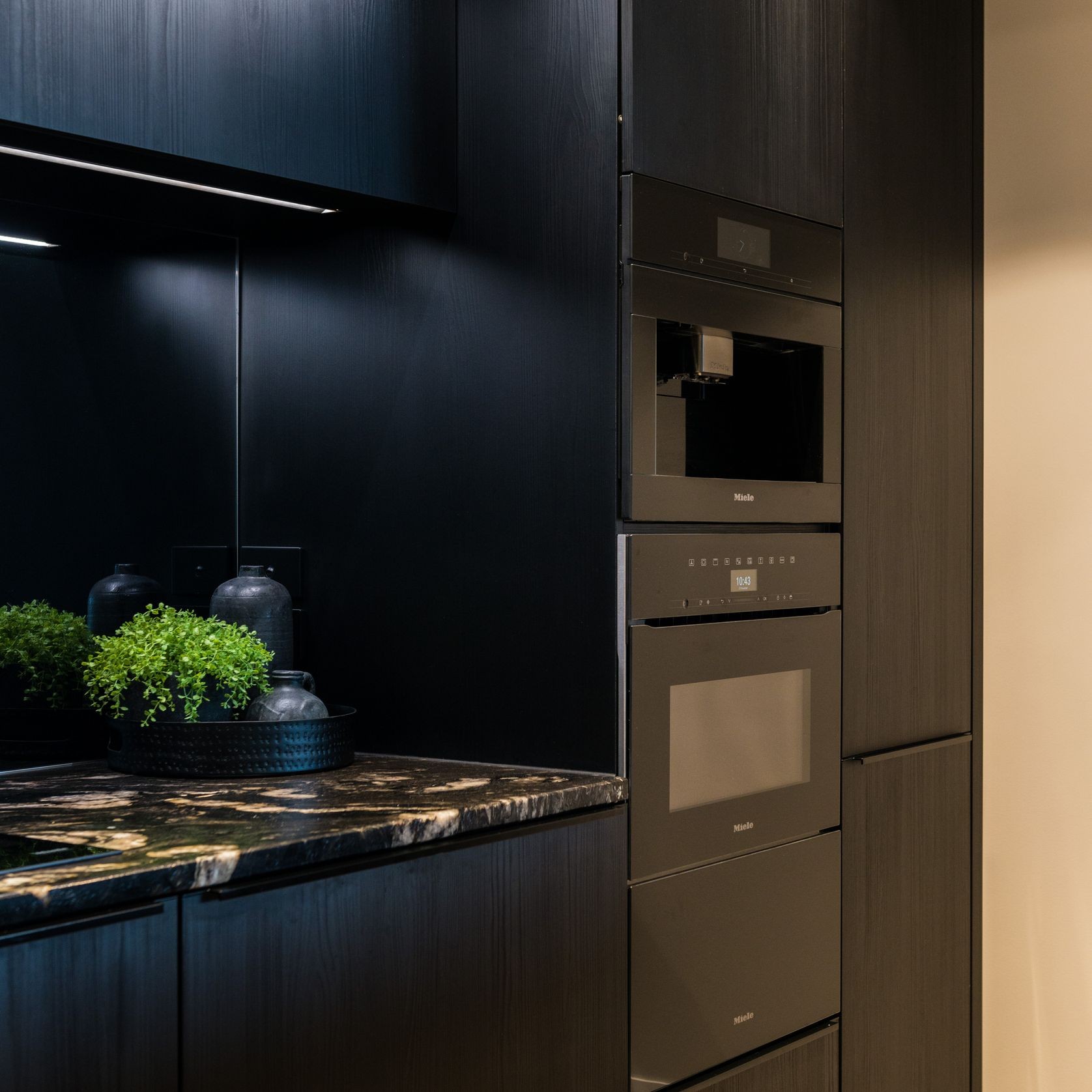 Selva Virginia Oak Kitchen Cabinetry gallery detail image