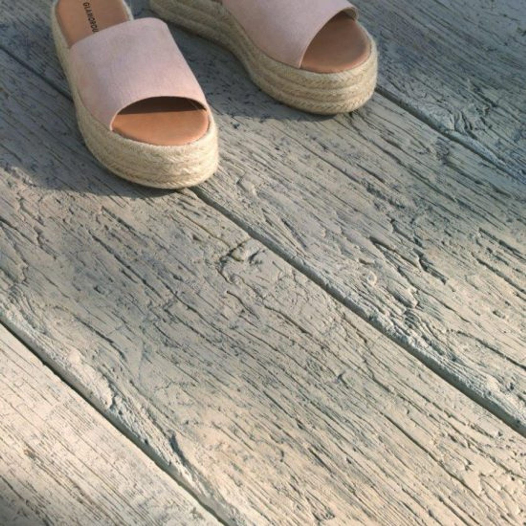 Driftwood | Weathered Oak Decking gallery detail image