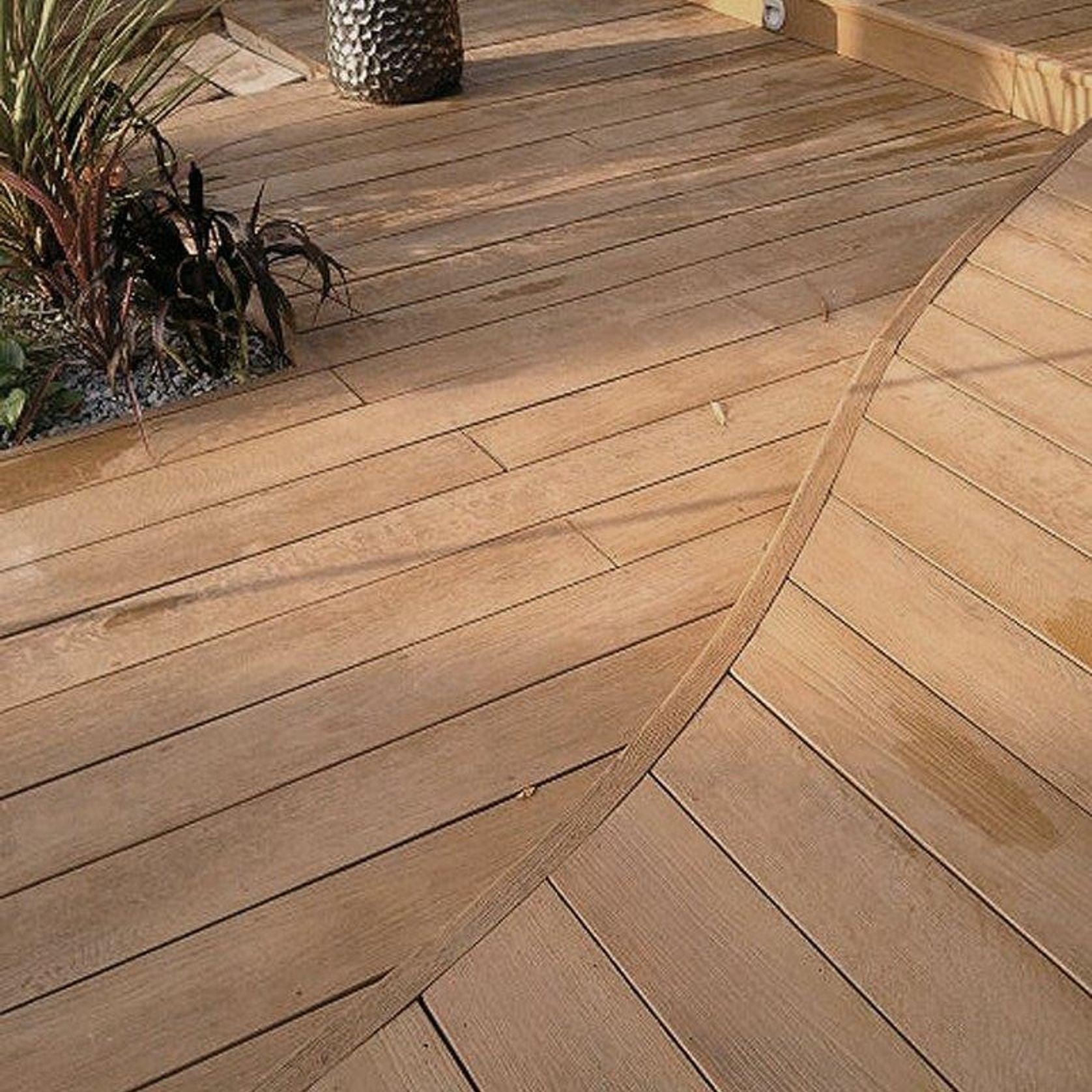 Coppered Oak | Enhanced Grain Decking gallery detail image