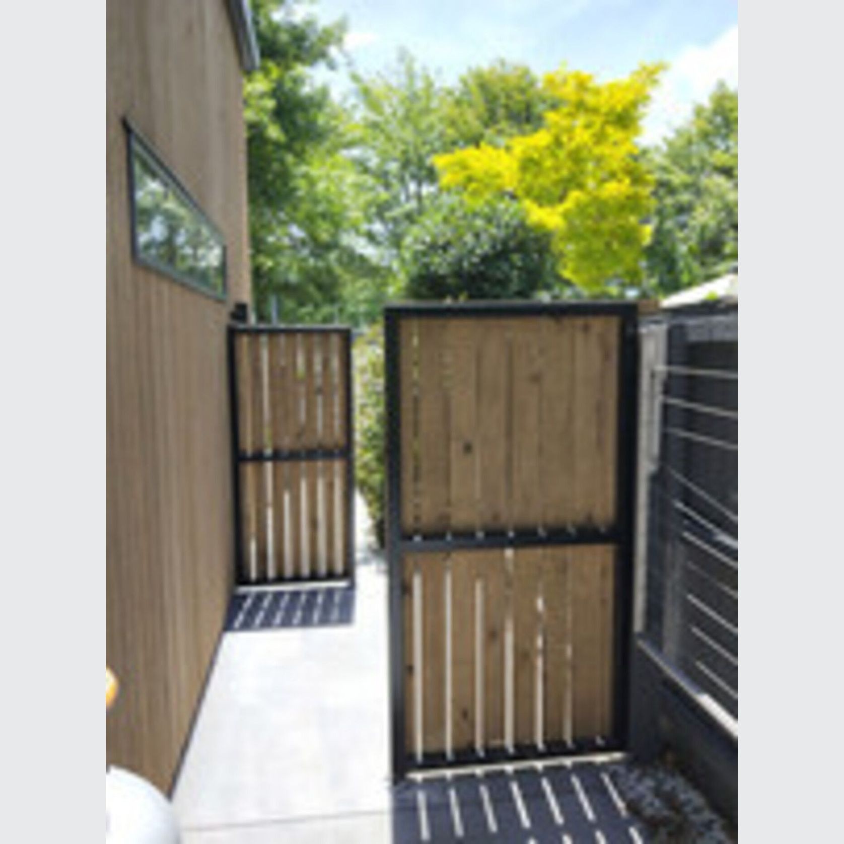 Pergolas, Fencing & Privacy Screens gallery detail image