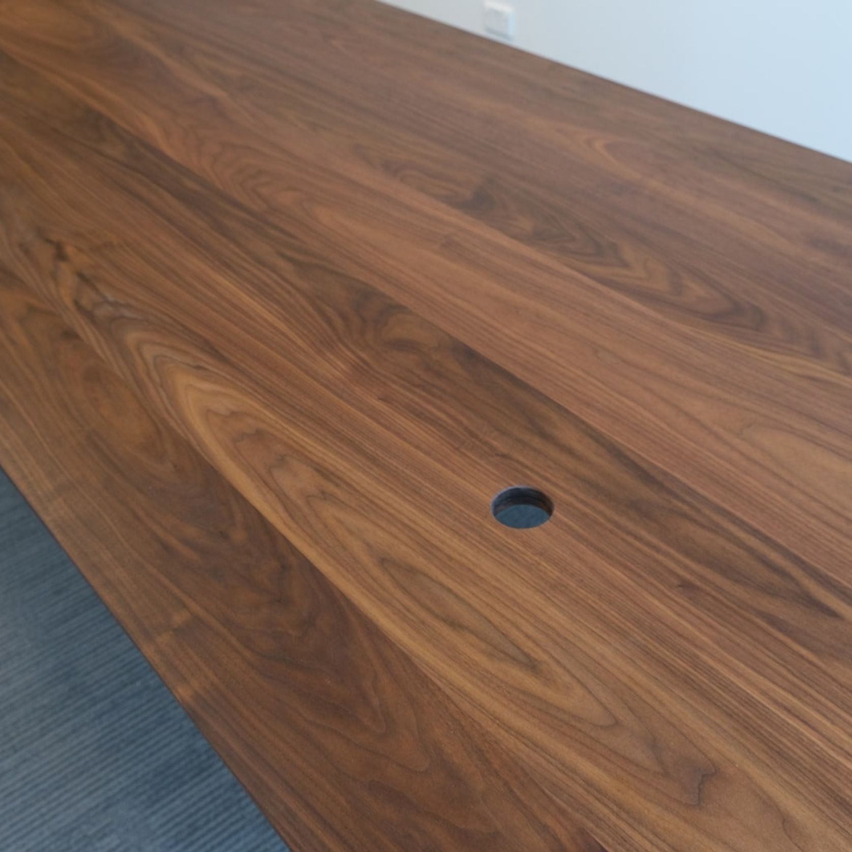 Solid Timber Desktop gallery detail image