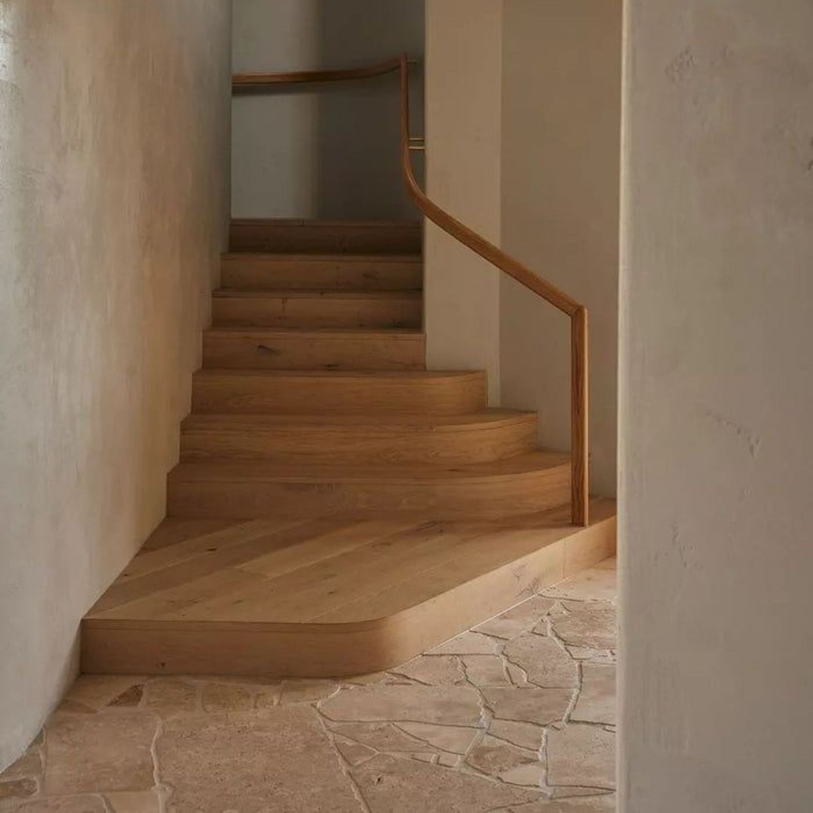Crazy Pave - Almond Travertine gallery detail image