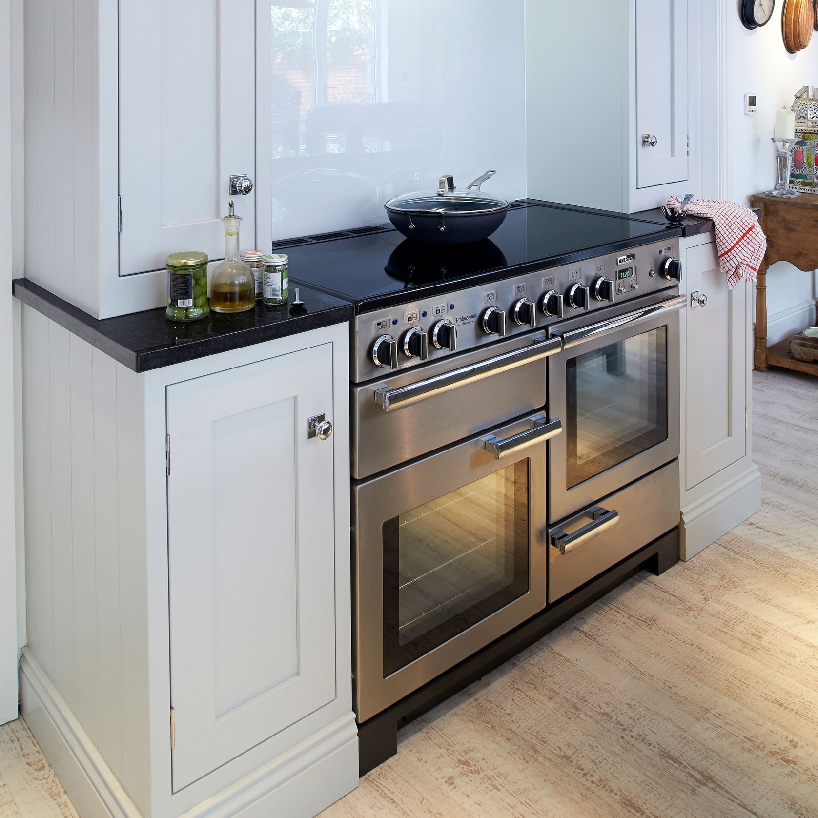 Falcon | Professional Deluxe 110 Range Cooker gallery detail image