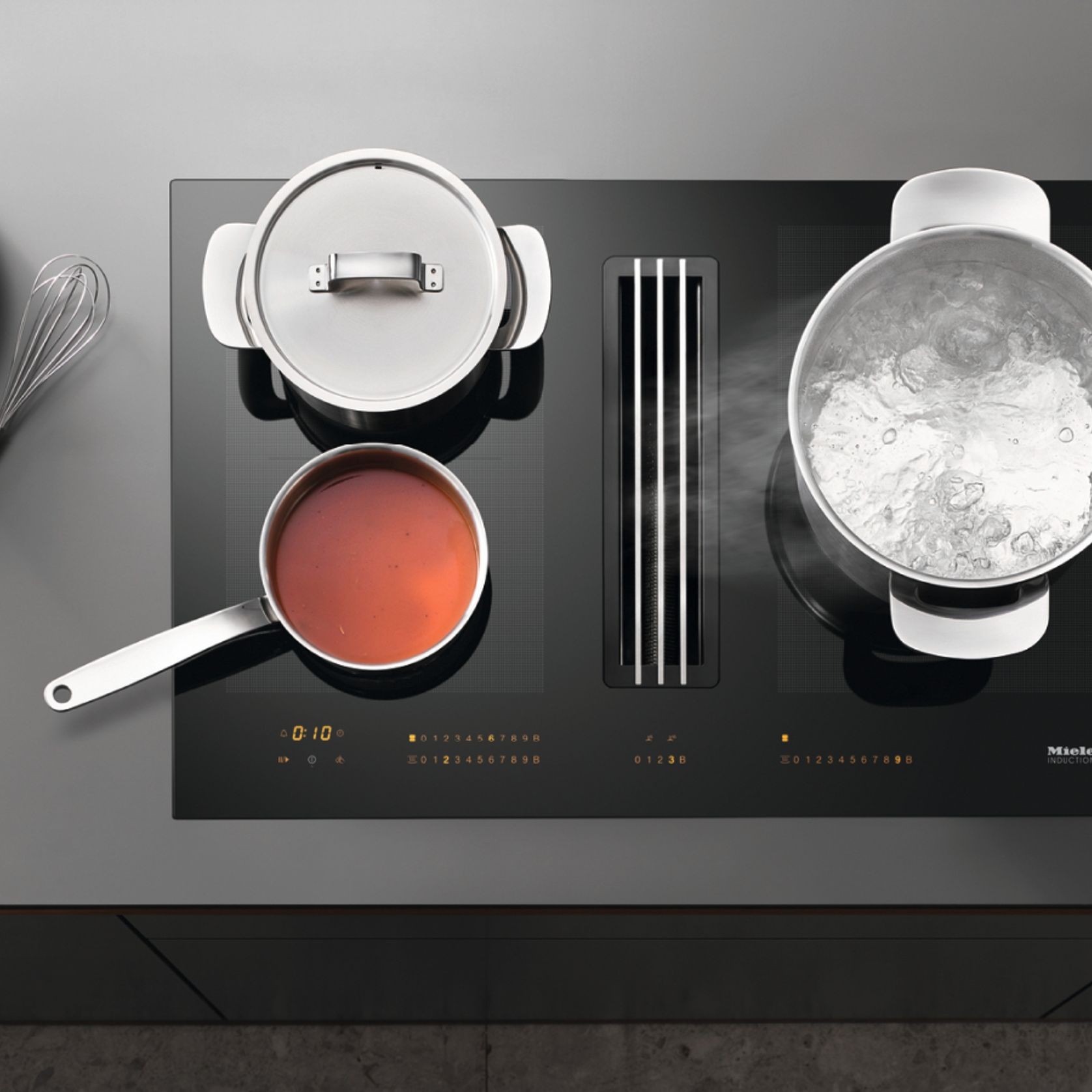 Miele Induction Cooktop with Integrated Extractor w.800 KMDA 7634 FL gallery detail image