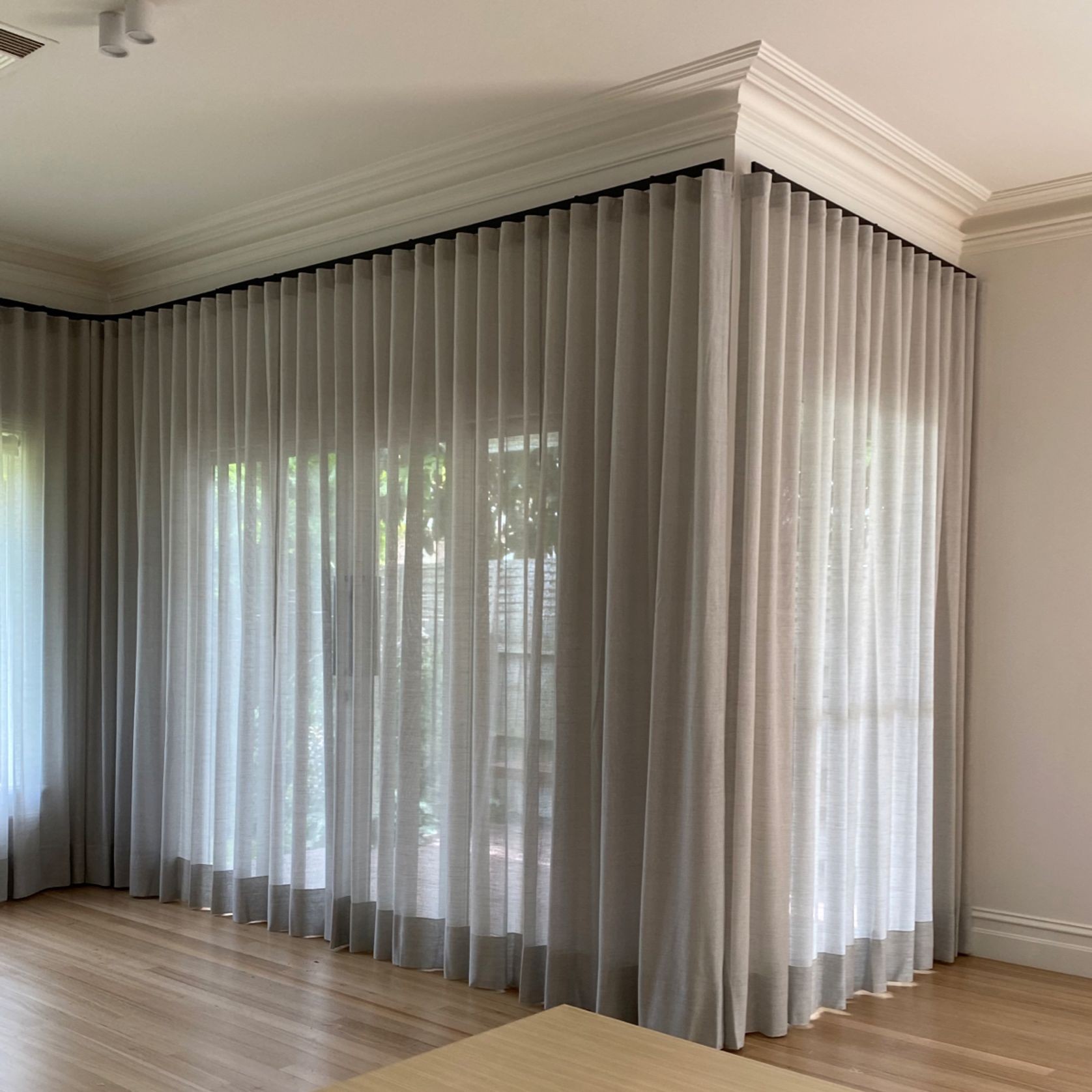 Silent Gliss Metroflat Curtain Rod System gallery detail image