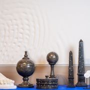 Marble Bee Urn gallery detail image