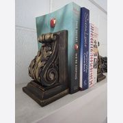 PLASTER CORBEL