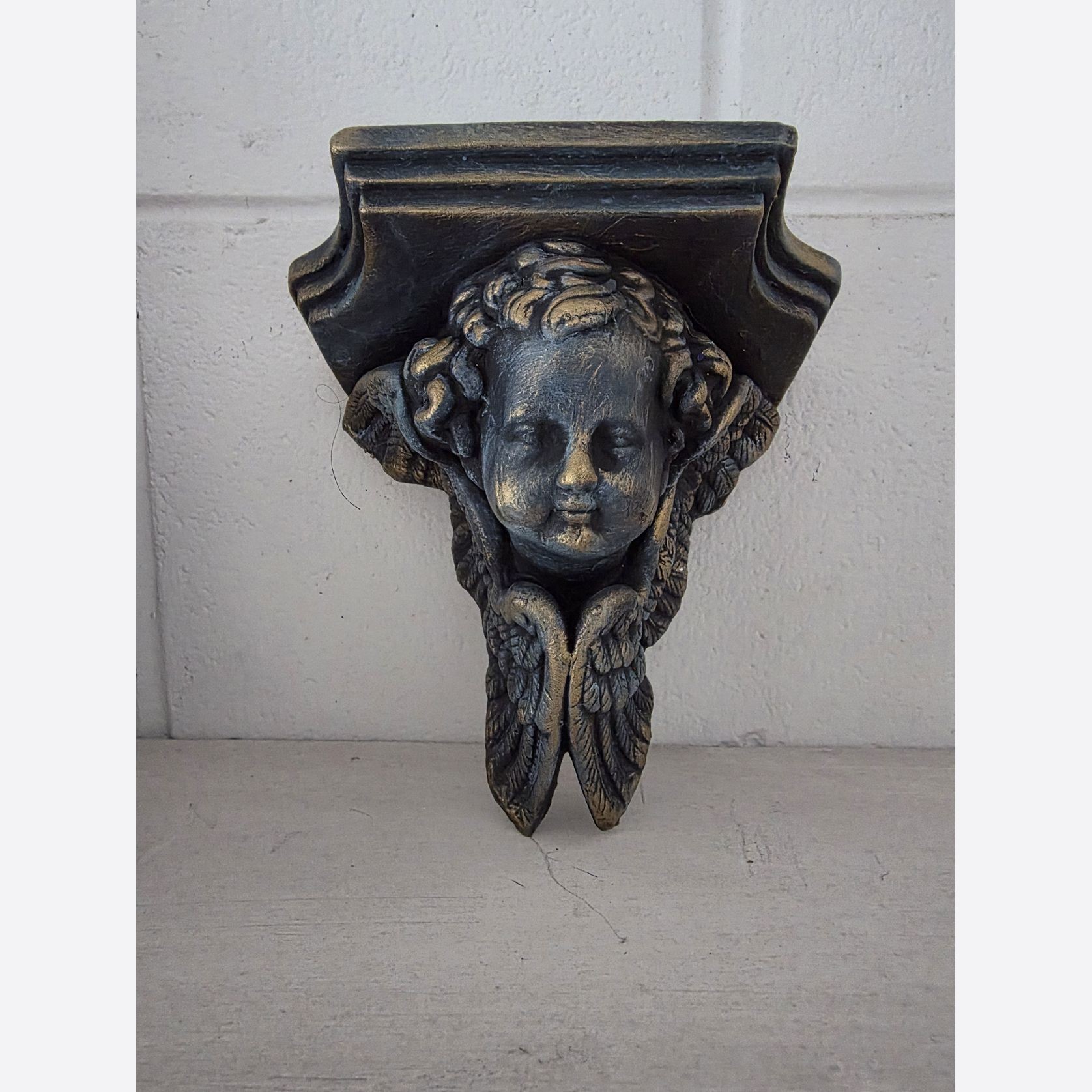 PLASTER CORBEL