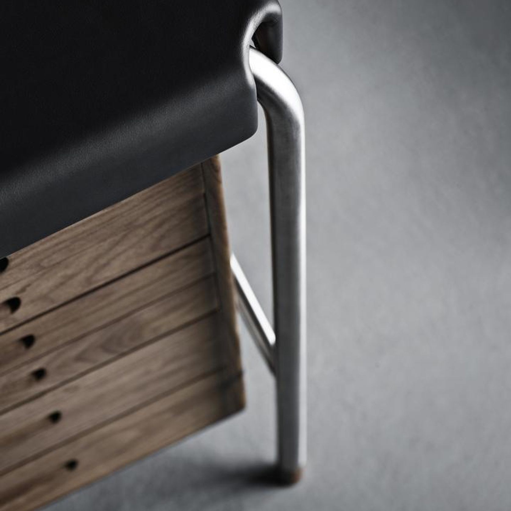AJ52 Society Desk Table by Carl Hansen & Søn gallery detail image