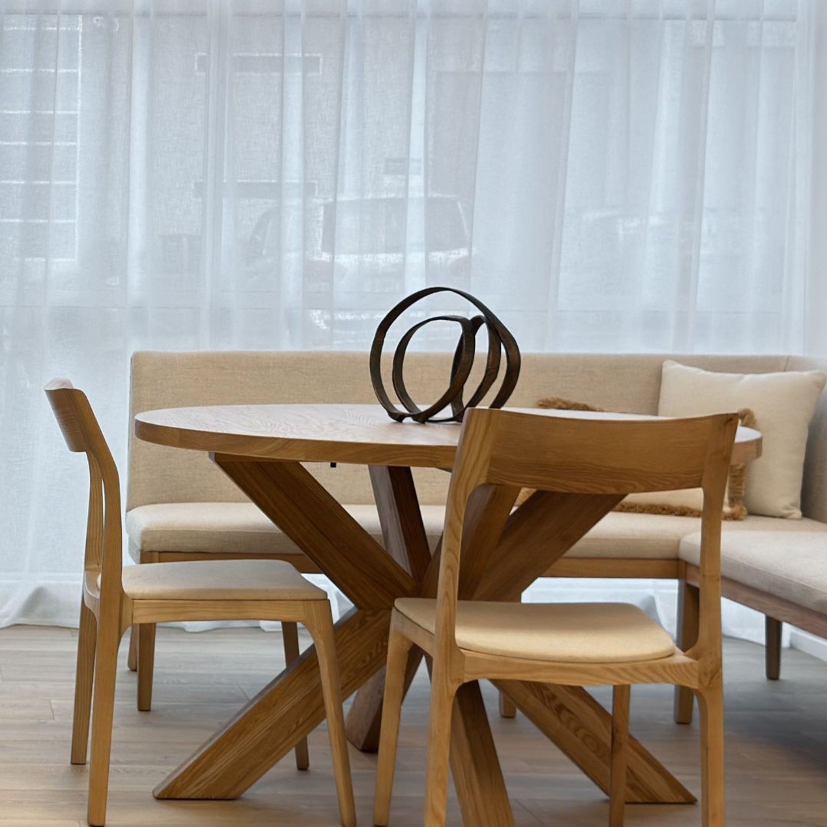 Peyton Dining Chair | Linen / Natural gallery detail image