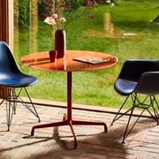 Eames® Dsr Chair by Herman Miller gallery detail image