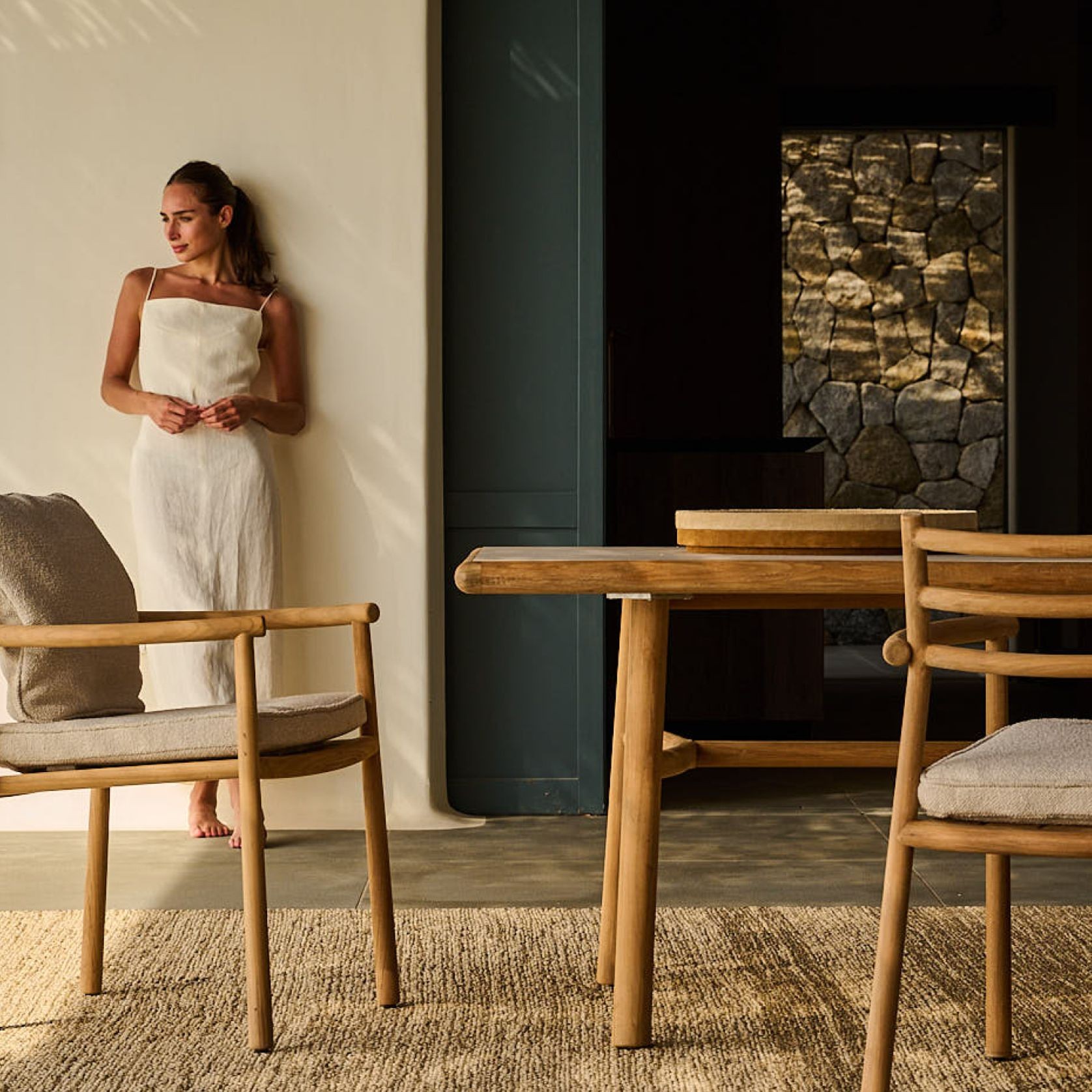 UkiYo | Dining Table gallery detail image