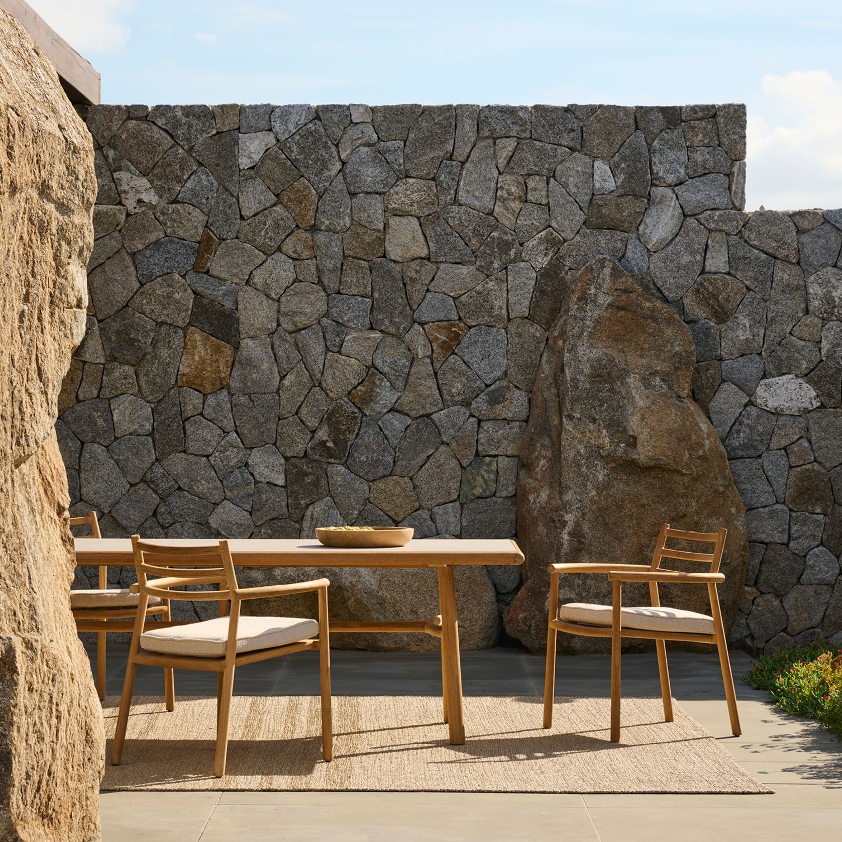 UkiYo | Dining Table gallery detail image