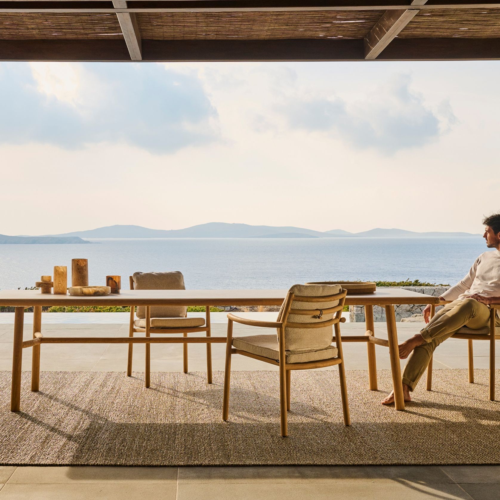 UkiYo | Dining Table gallery detail image