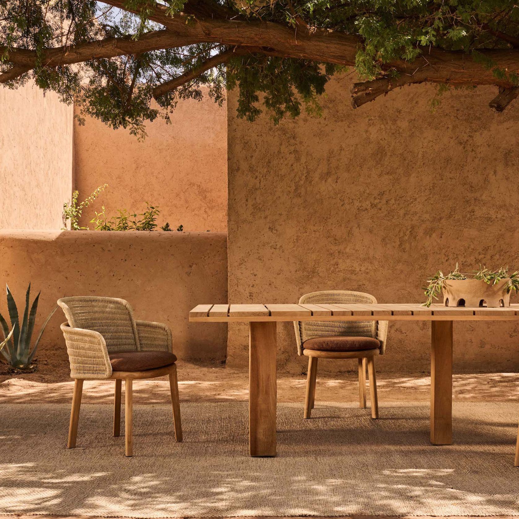 Suro | Dining Table gallery detail image