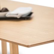 Manhattan Dining Table | Natural Oak gallery detail image