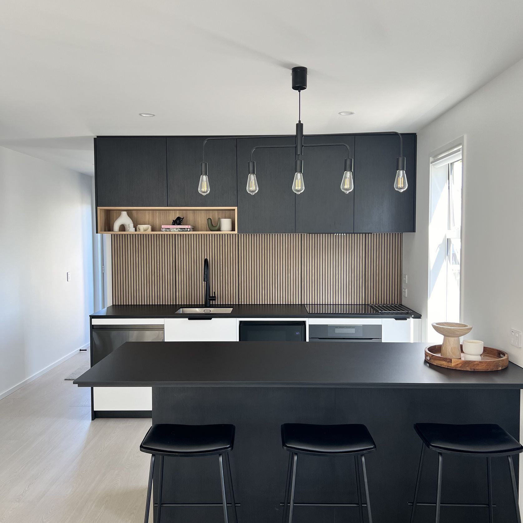 Imperio Solid Core Benchtops gallery detail image