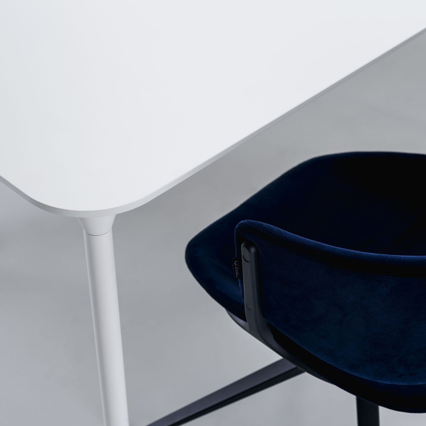 Phoenix Table by Luca Nichetto gallery detail image
