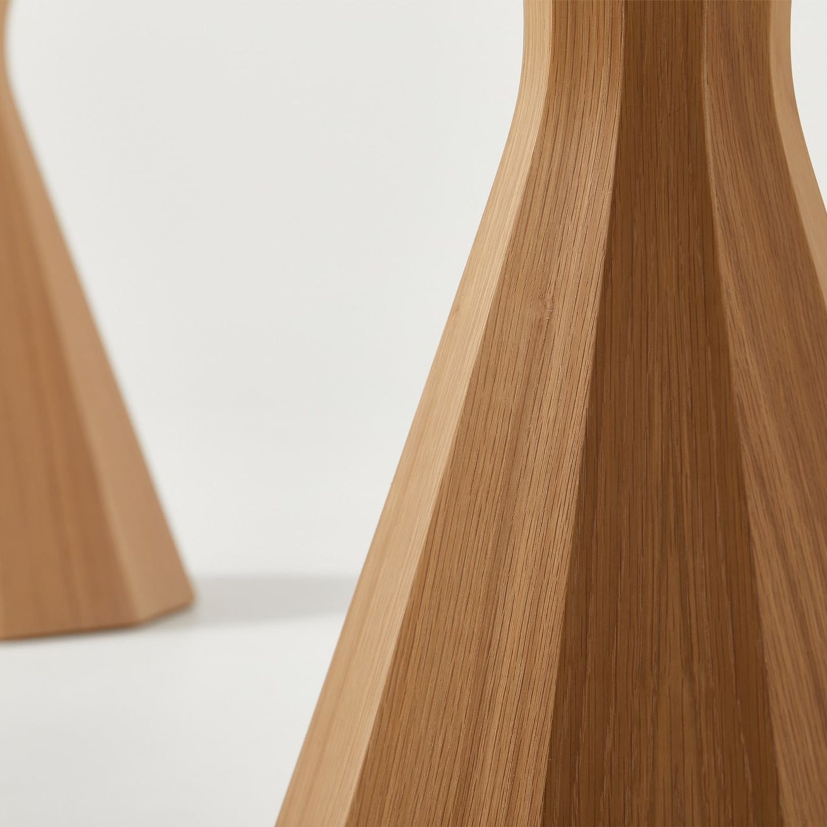 Grand Ballerina Table gallery detail image