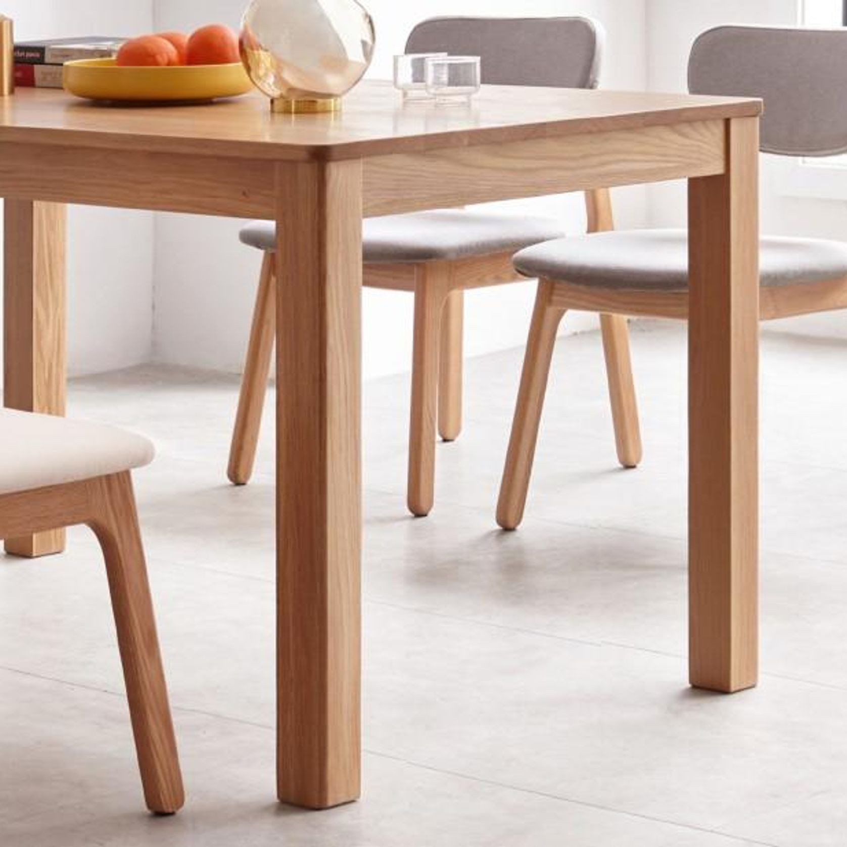 Humbie Natural Solid Oak Dining Table gallery detail image