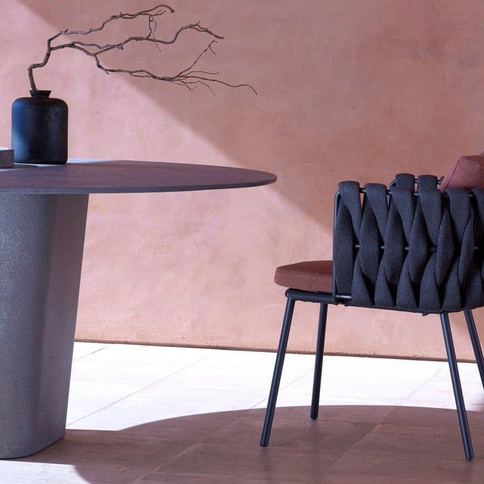 Tao | Tables gallery detail image