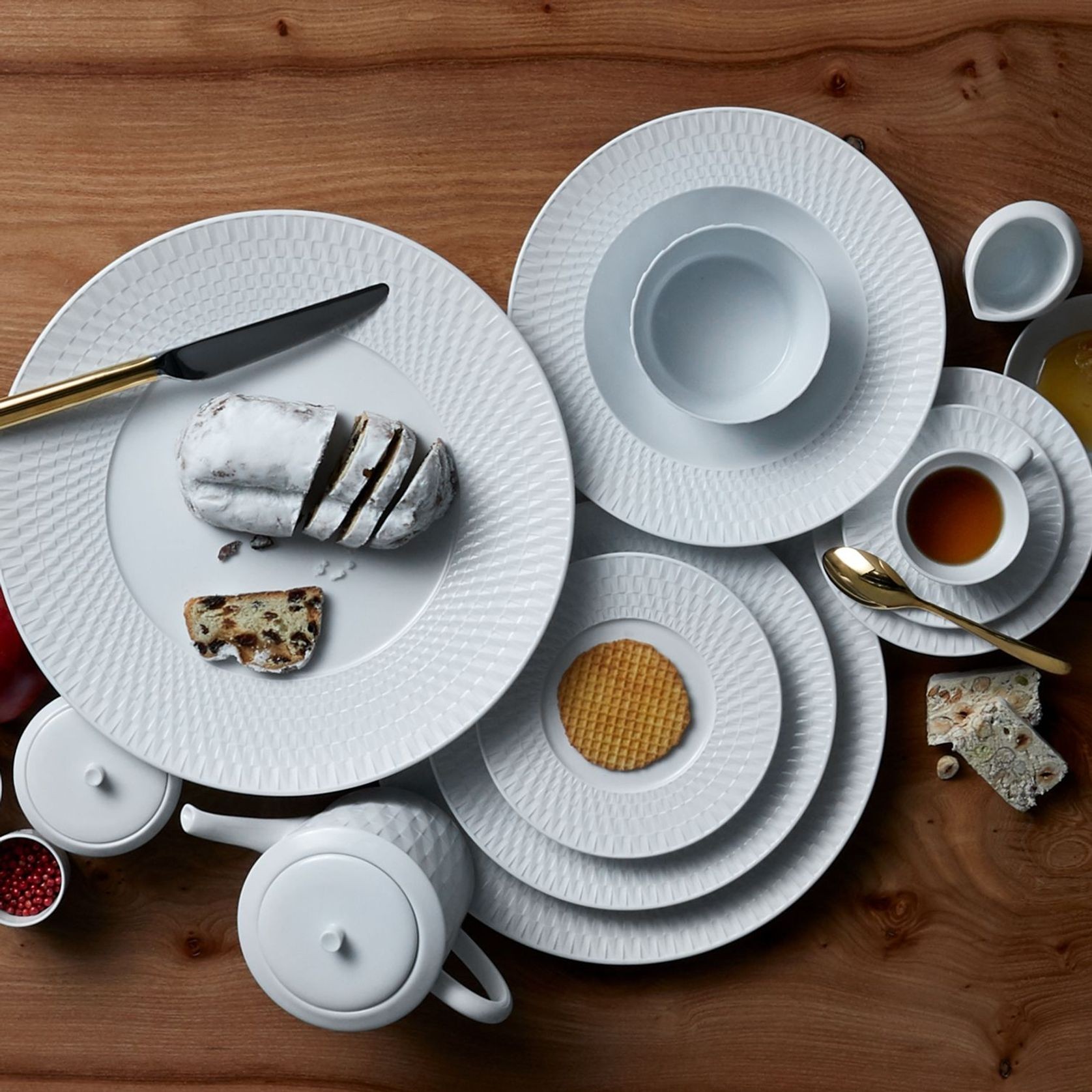 Twist Dinnerware gallery detail image