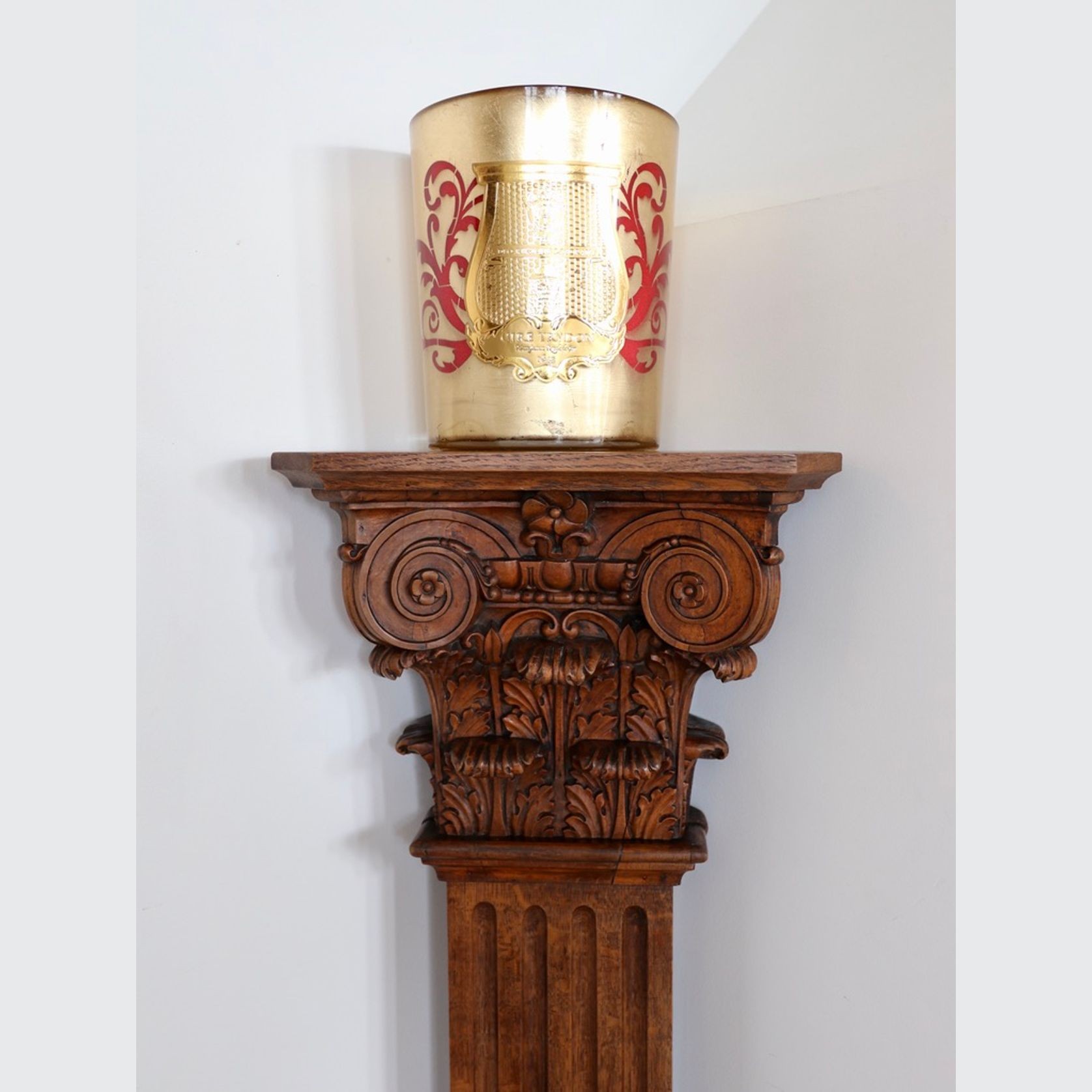 An Antique Carved Oak Corner Corinthian Display Column gallery detail image