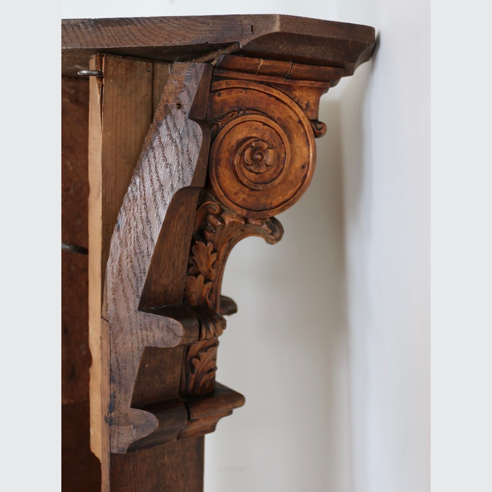 An Antique Carved Oak Corner Corinthian Display Column gallery detail image