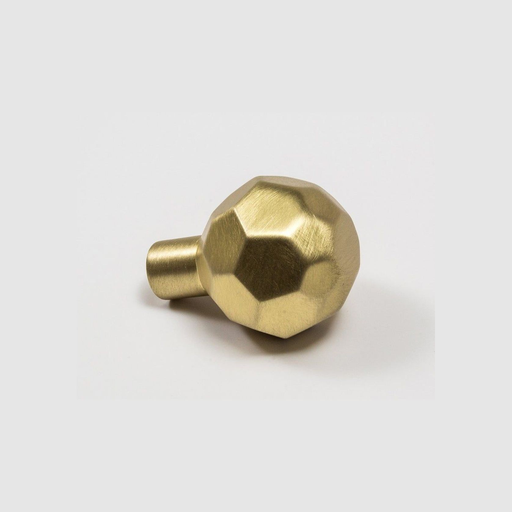 Facet 02L gallery detail image