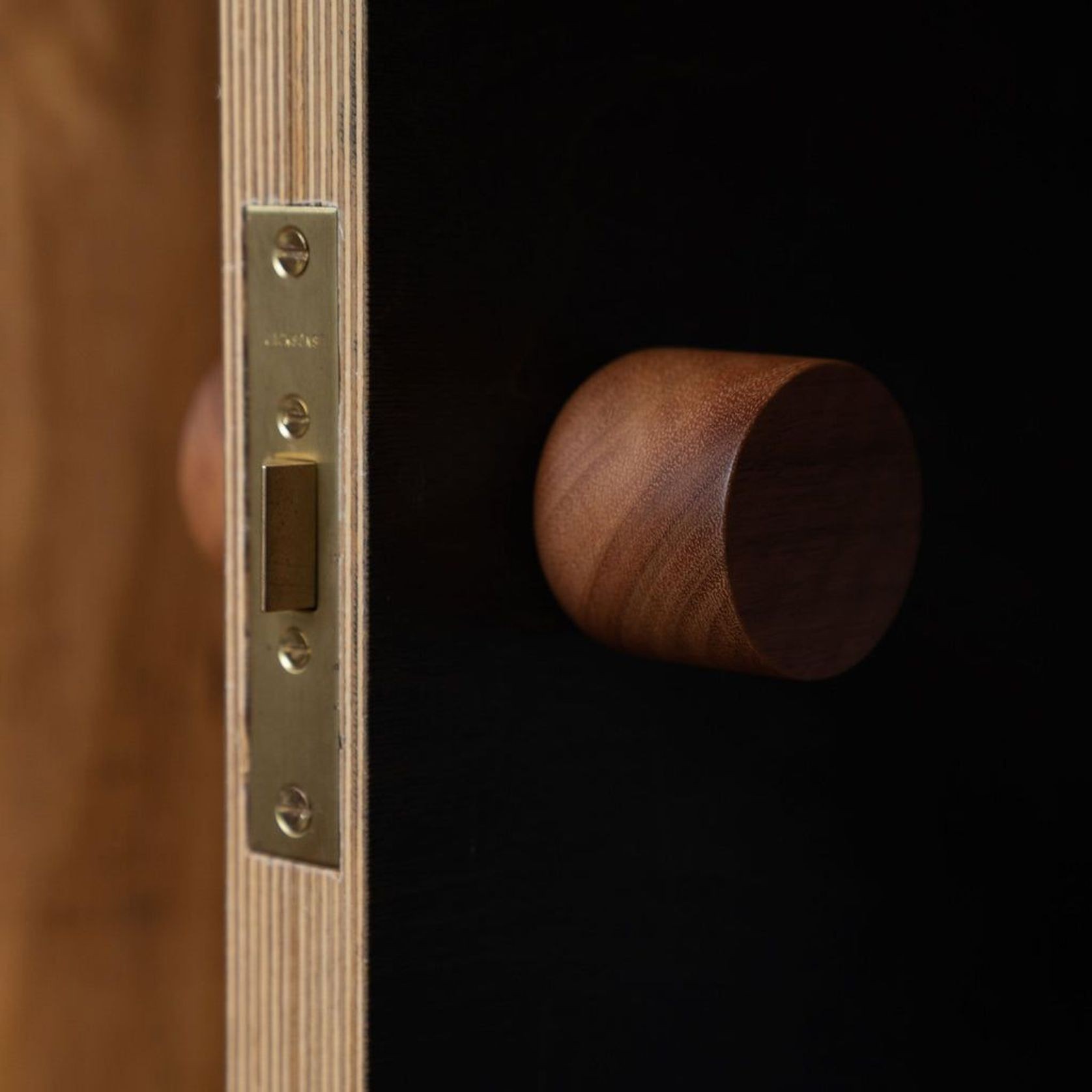 You-Spin-Me (Round) Knob gallery detail image