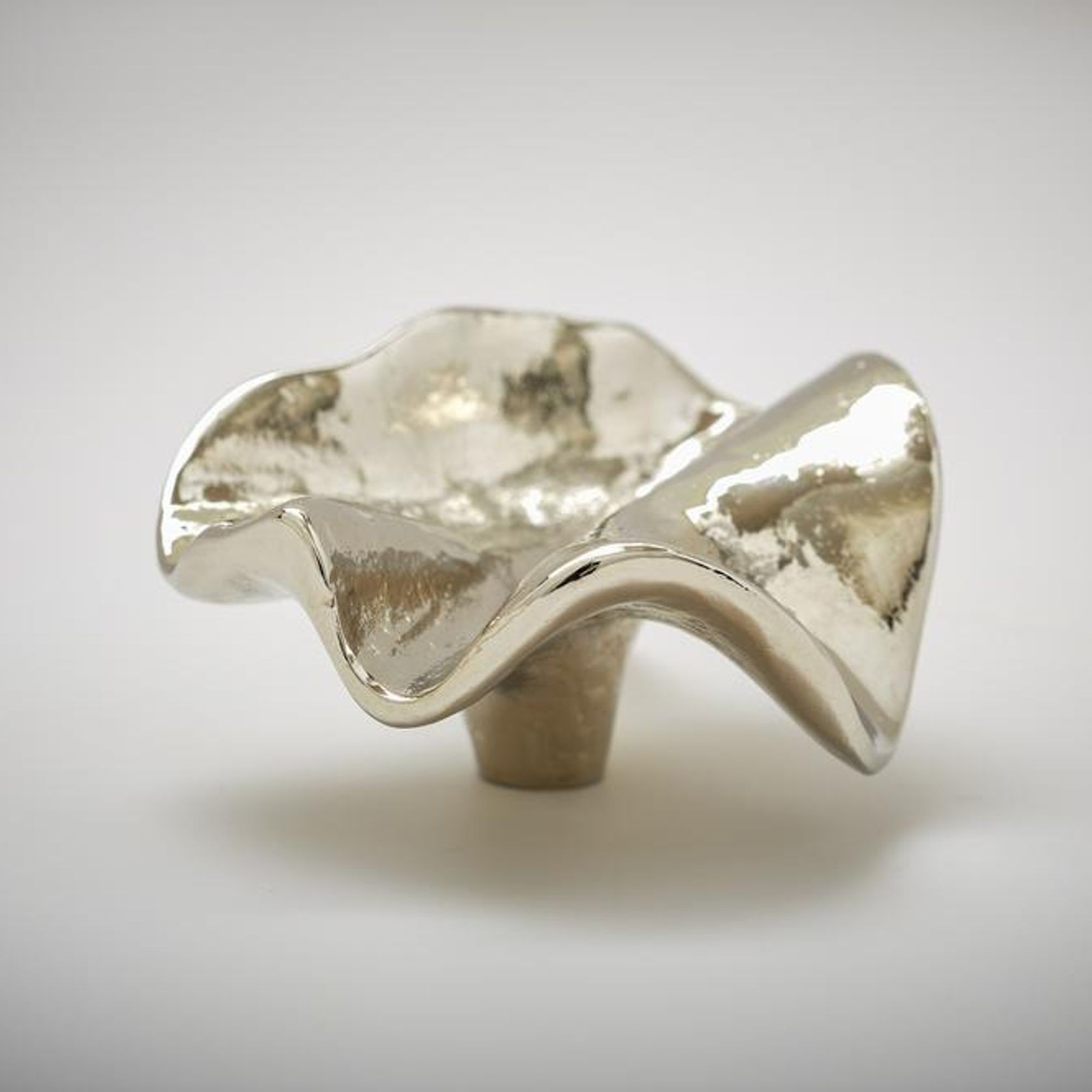 Pinch-01 Sculptured Pull gallery detail image