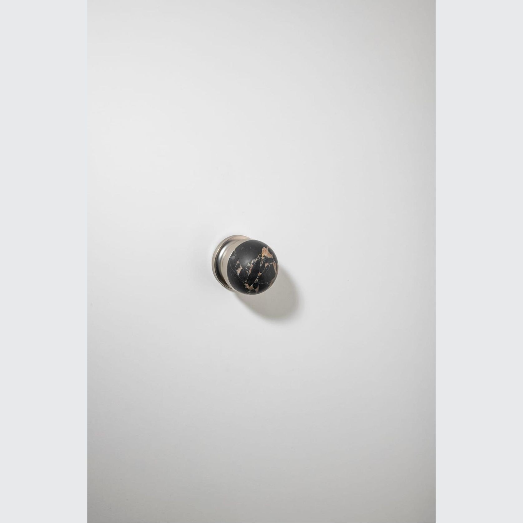 H02 Knob on Rose gallery detail image