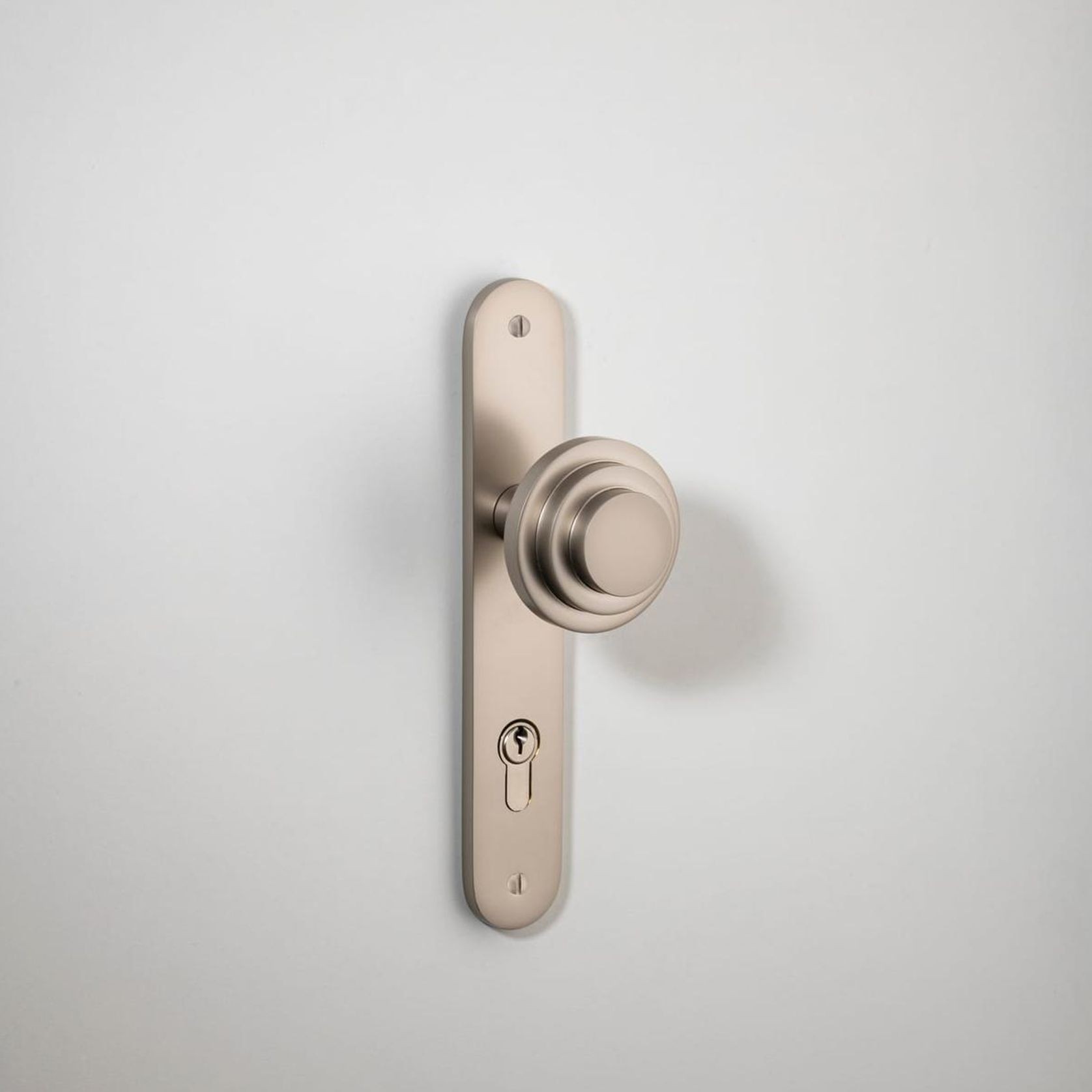 Zzzigurat Knob - Oval Backplate gallery detail image