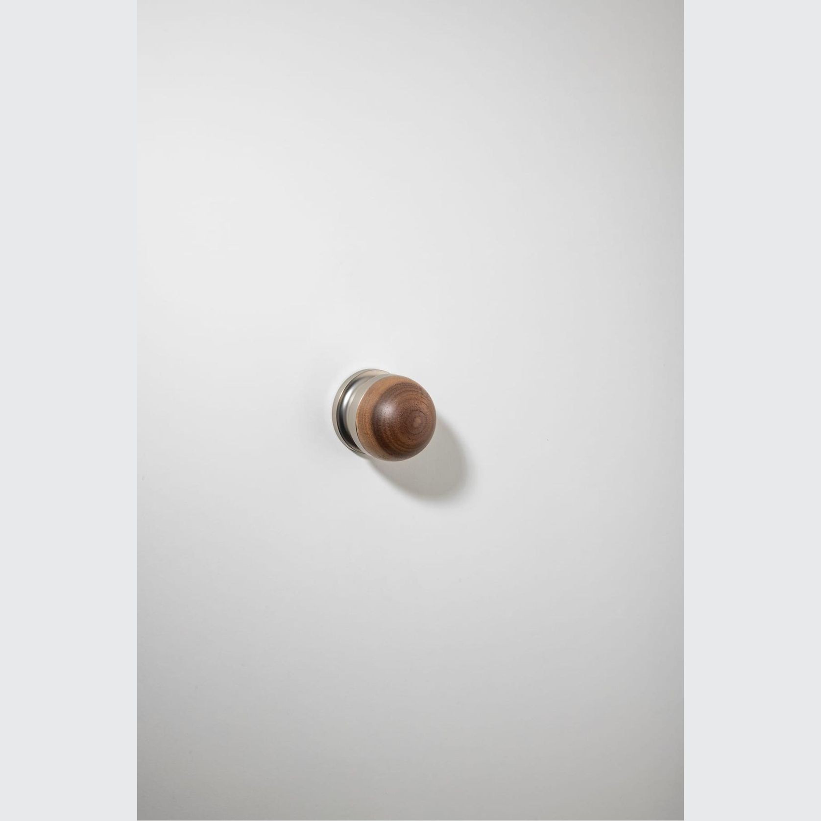 H02 Knob on Rose gallery detail image