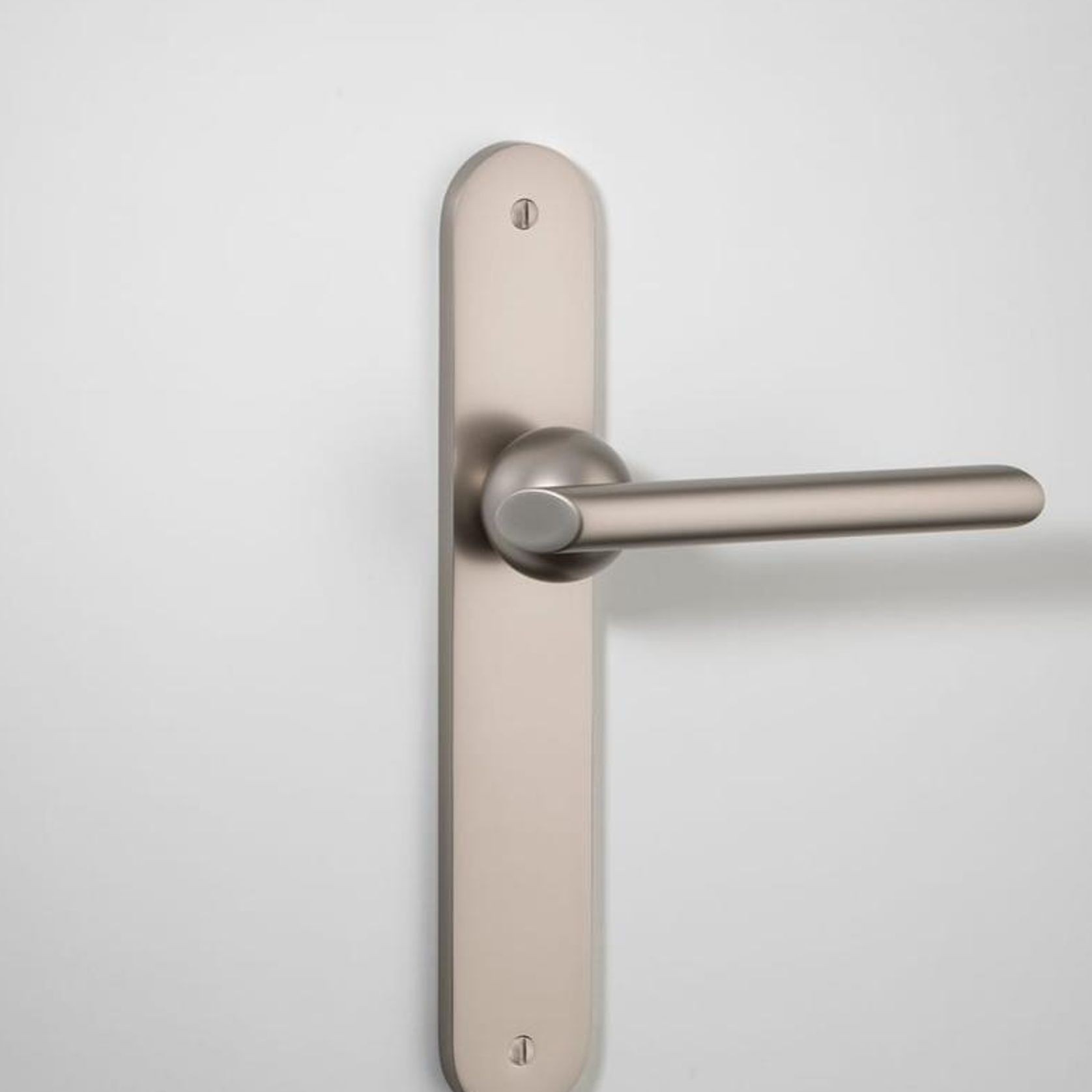 Futurismo Lever - Oval Backplate gallery detail image