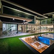 Urbane Thermally Broken Minimalist Sliding Door System gallery detail image