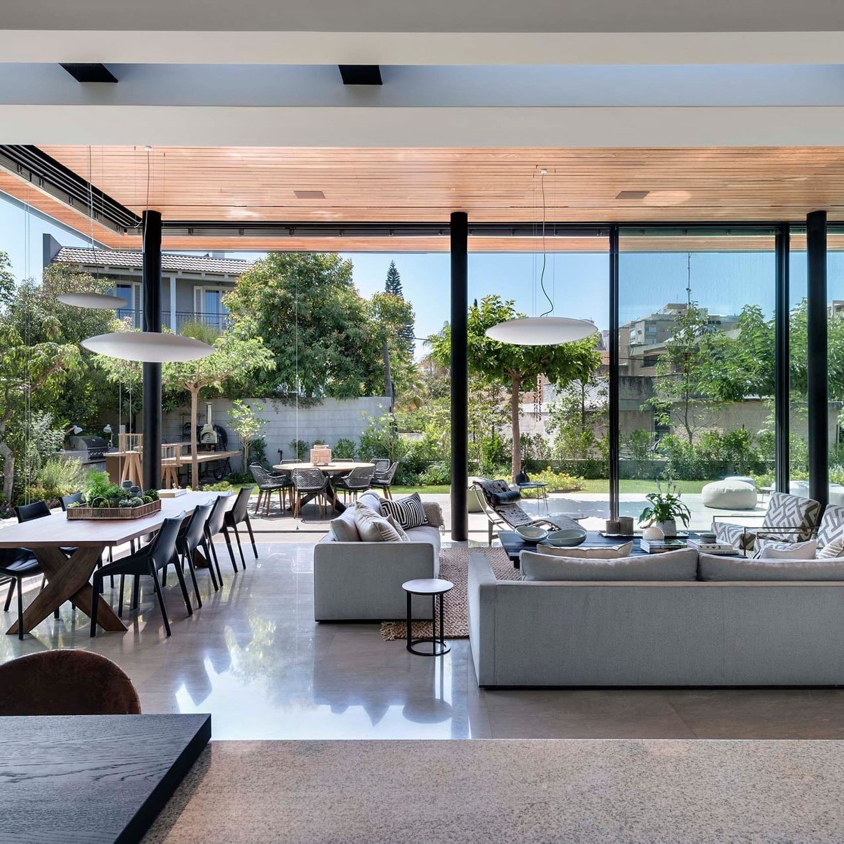 Urbane Thermally Broken Minimalist Sliding Door System gallery detail image