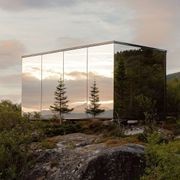 Low E SunX™ Reflect - Solar Control Thermal Glass gallery detail image