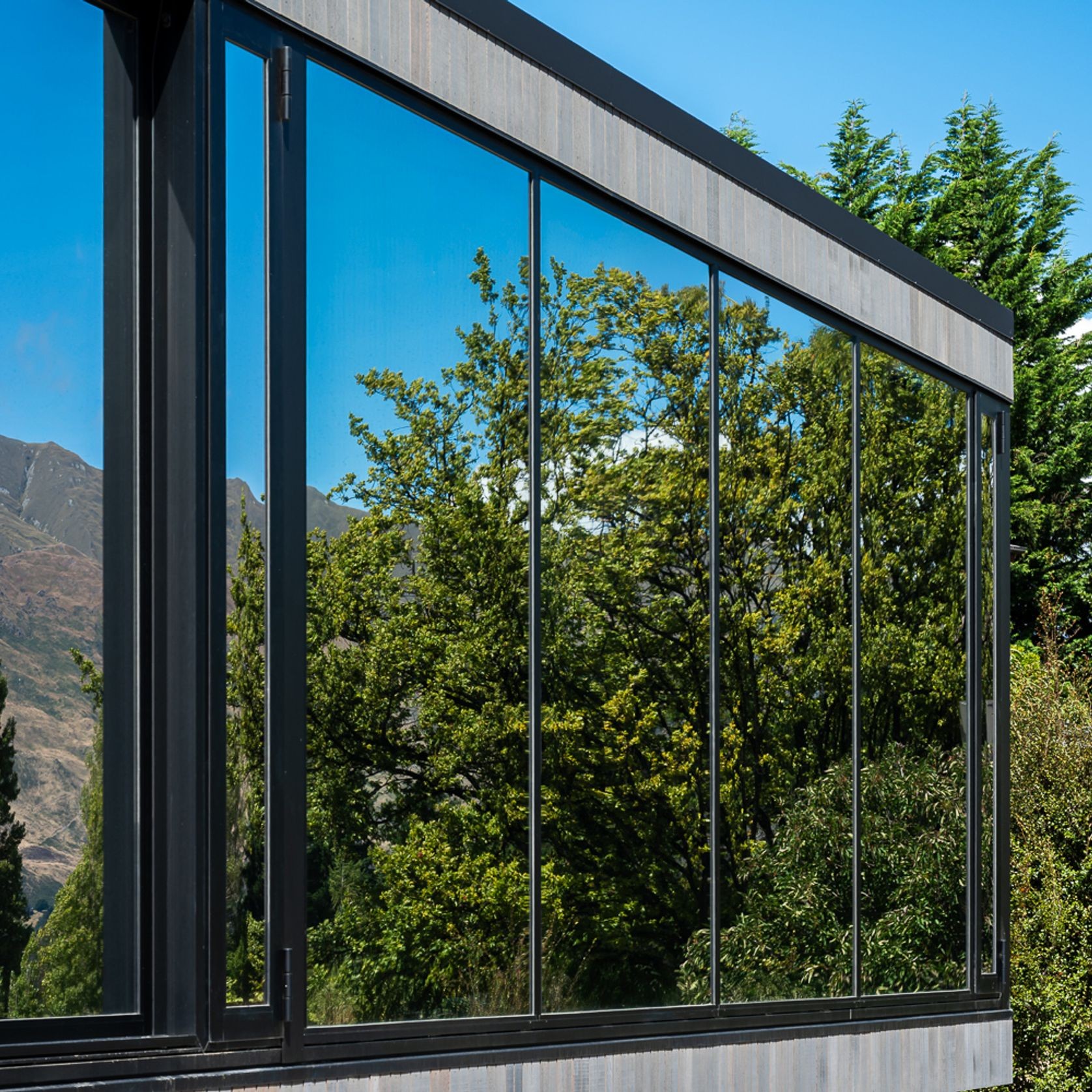 Low E SunX™ Reflect - Solar Control Thermal Glass gallery detail image