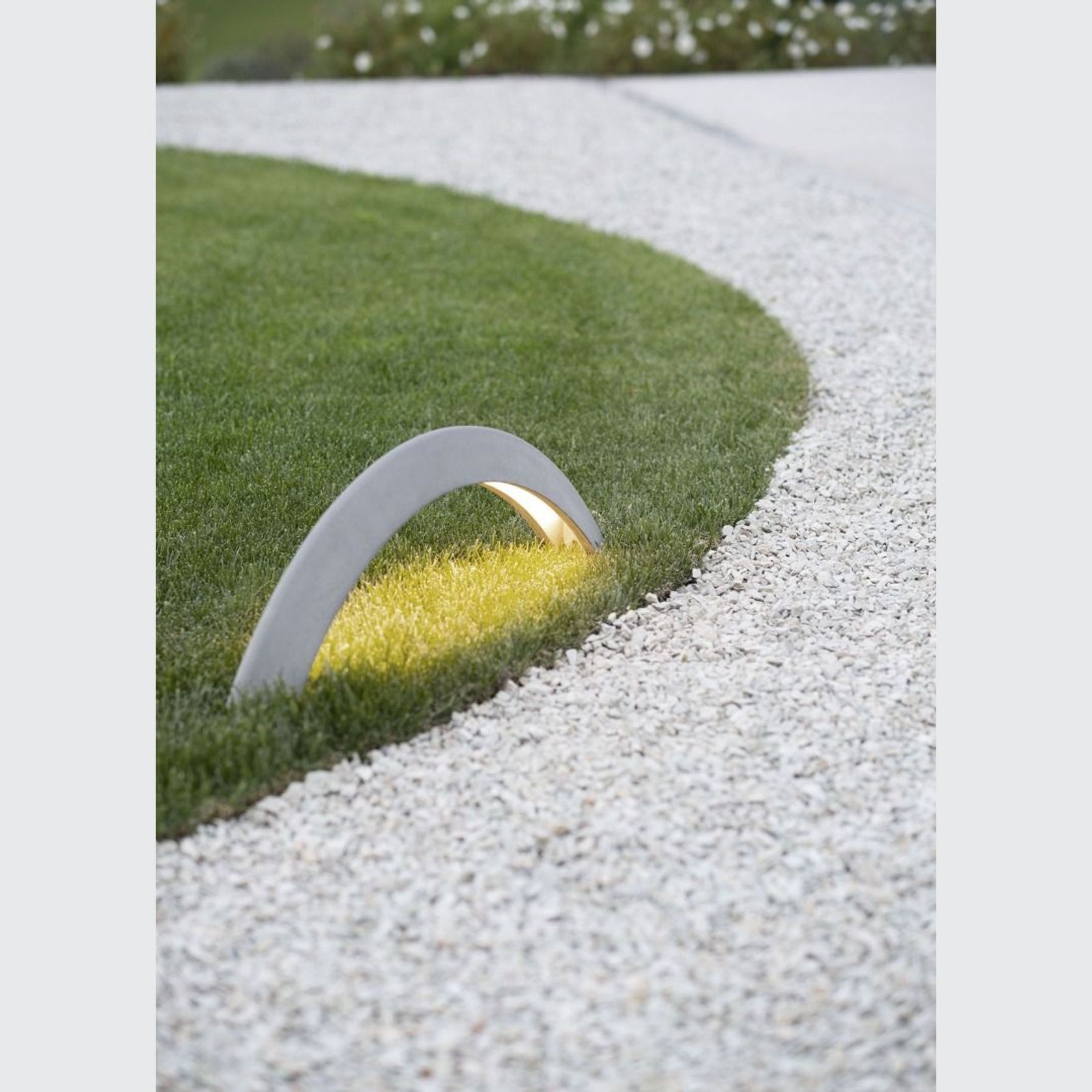 Martinelli Luce Pont Driveway Light gallery detail image