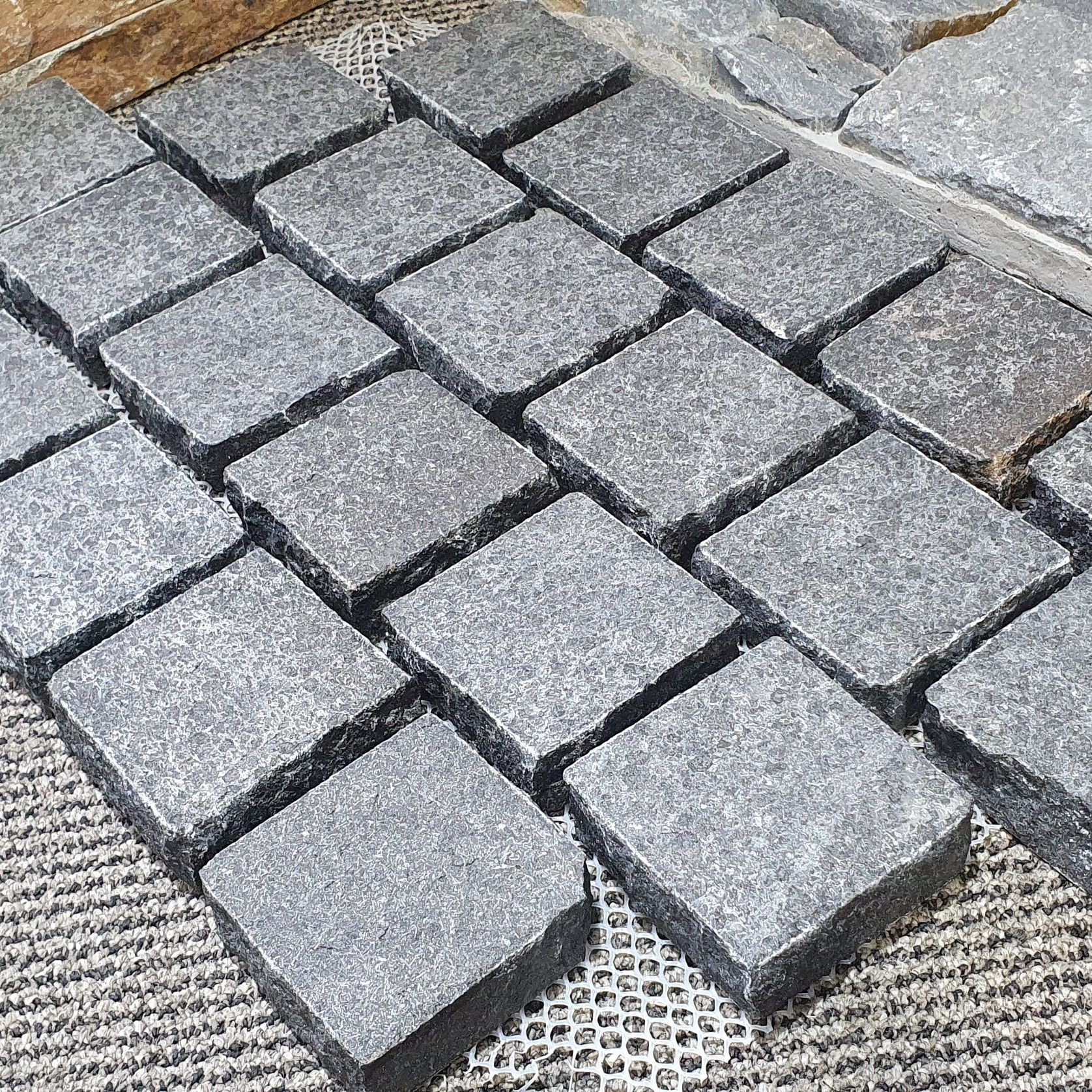 Flamed Granite Cobbles on Mesh gallery detail image