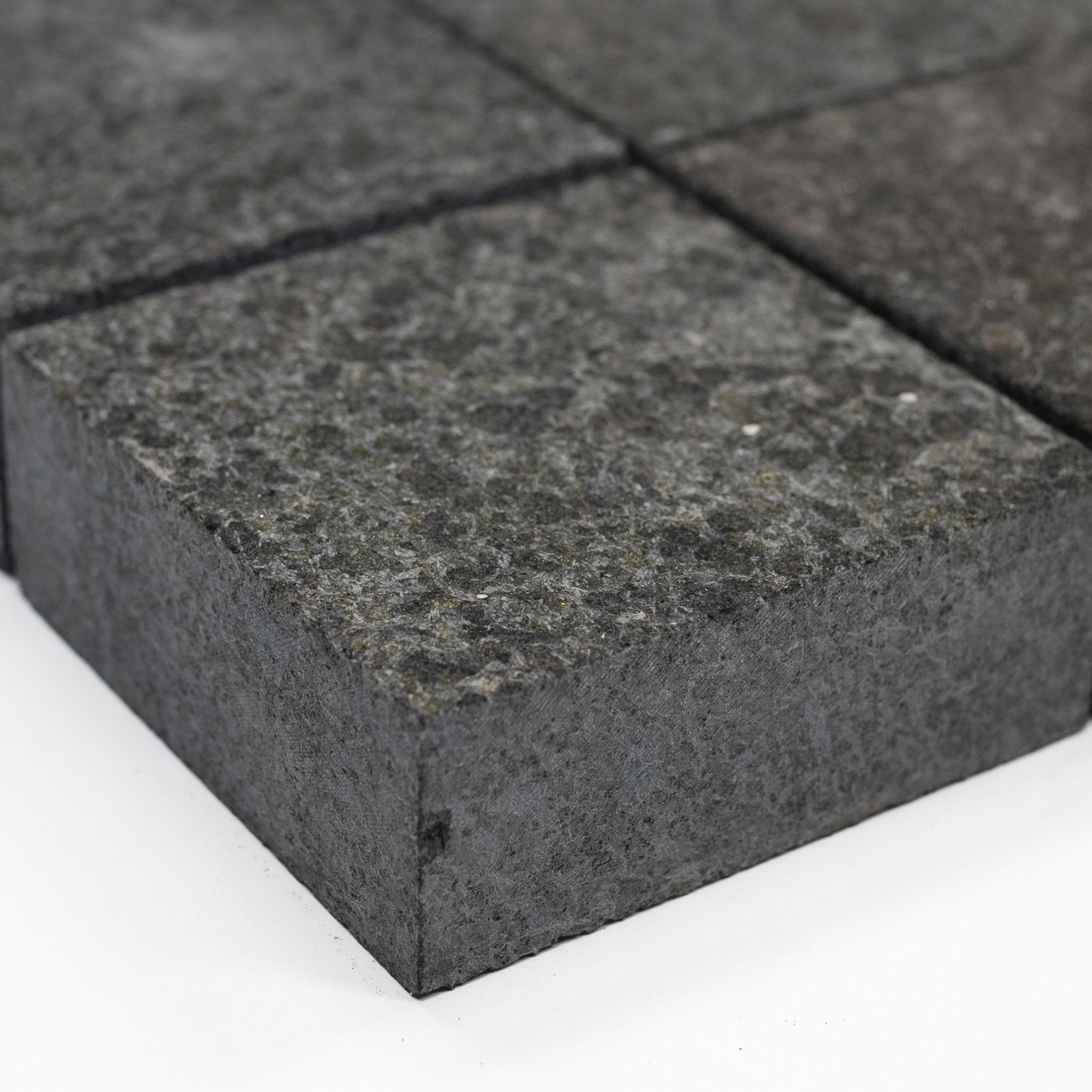 Metro Cobble Granite | Stone gallery detail image