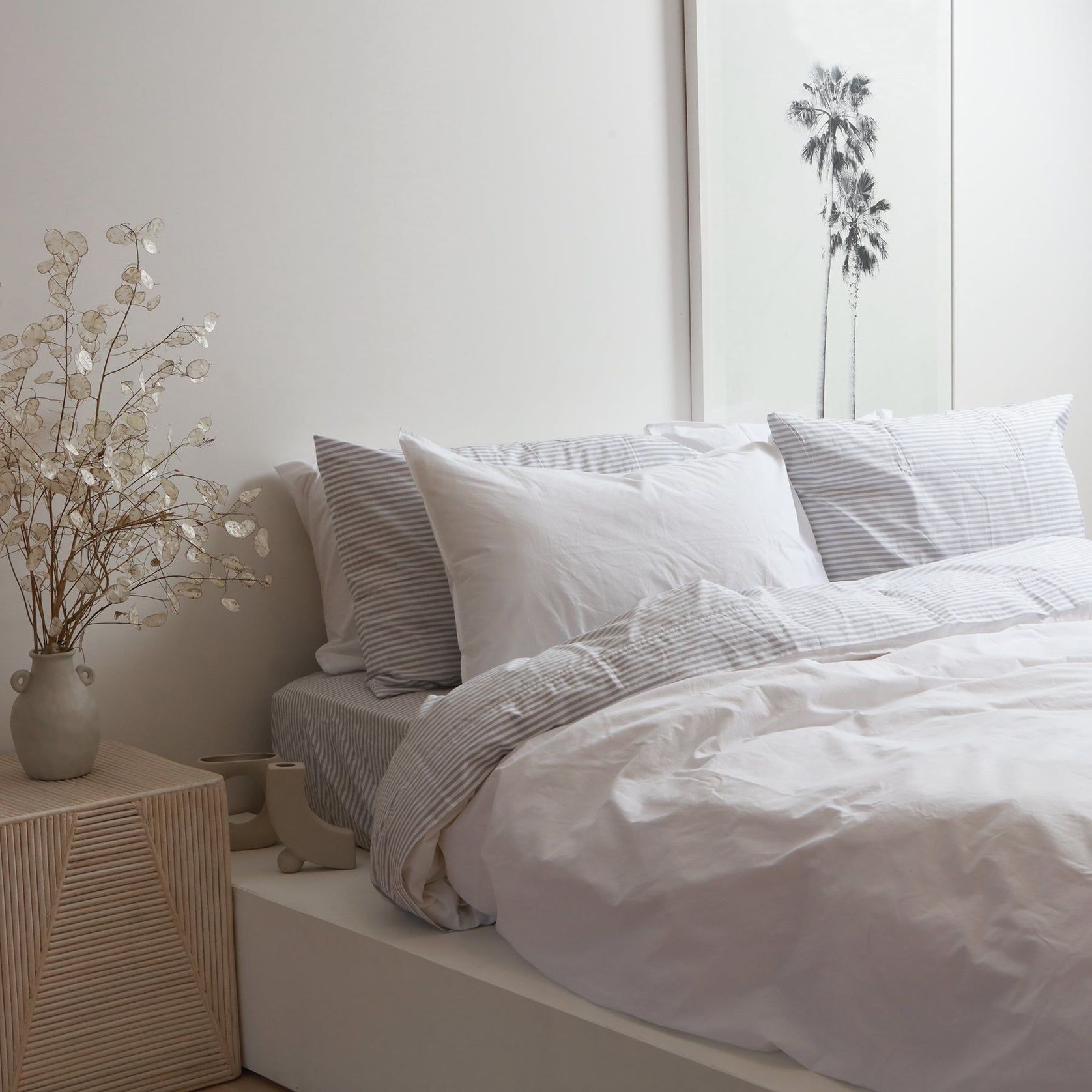 100% Stonewashed Cotton Duvet Set- White gallery detail image