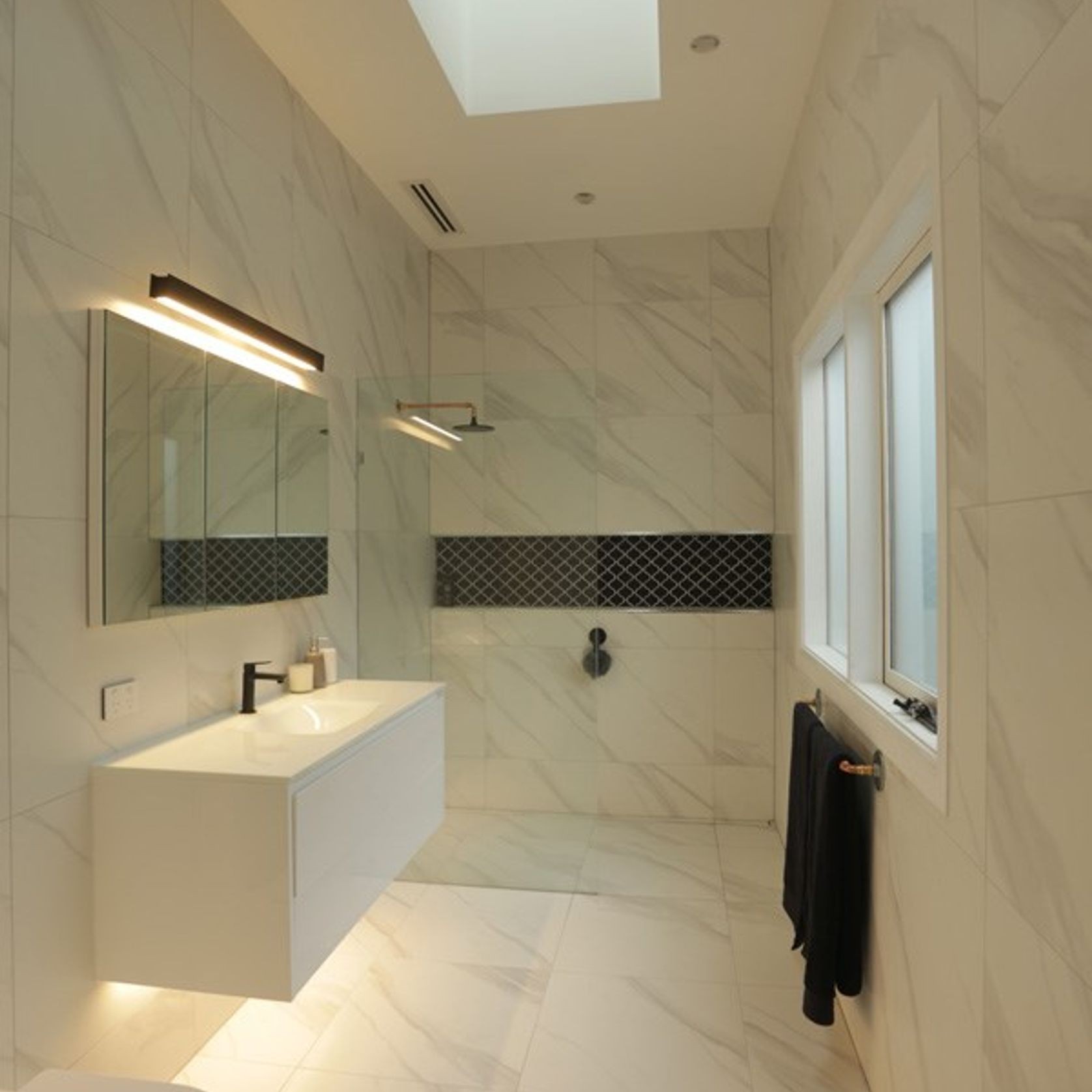 CeminSeal® Wallboard Recessed Edge gallery detail image