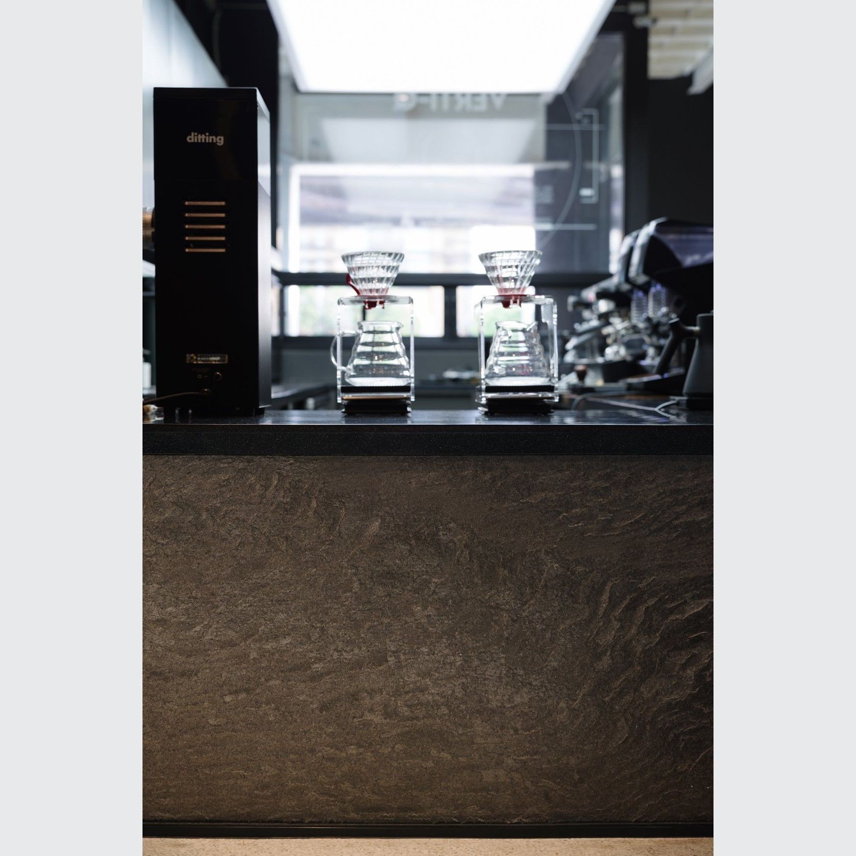F105 gallery detail image