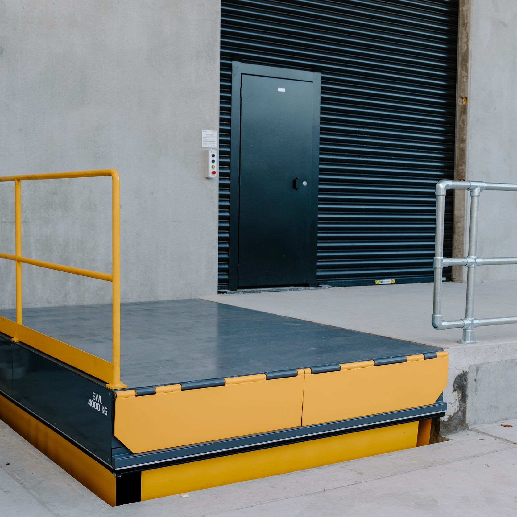 Elevating Dock Scissor Lifts gallery detail image